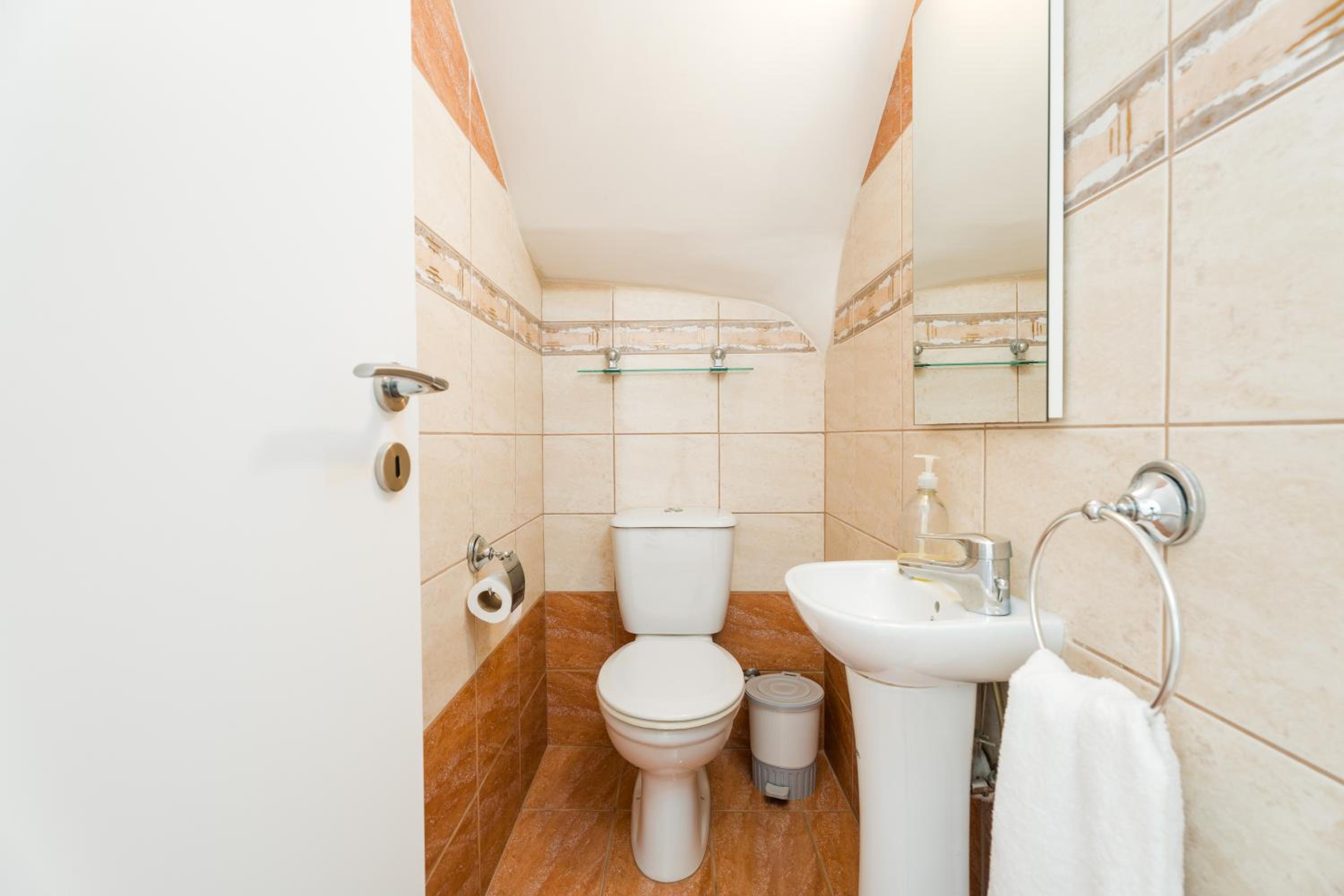 Villa Thalia Dafni 1