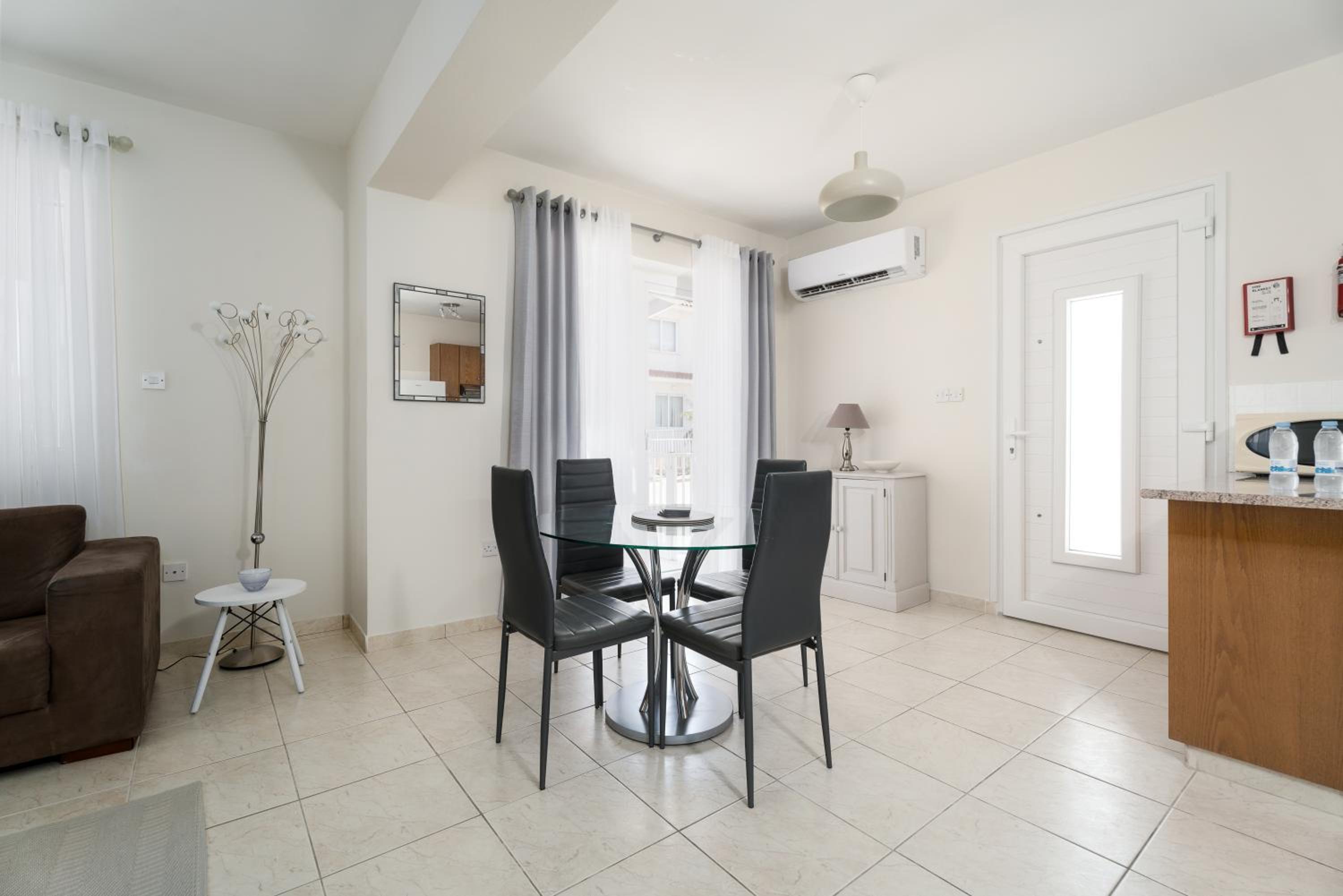 Villa Thalia Dafni 1