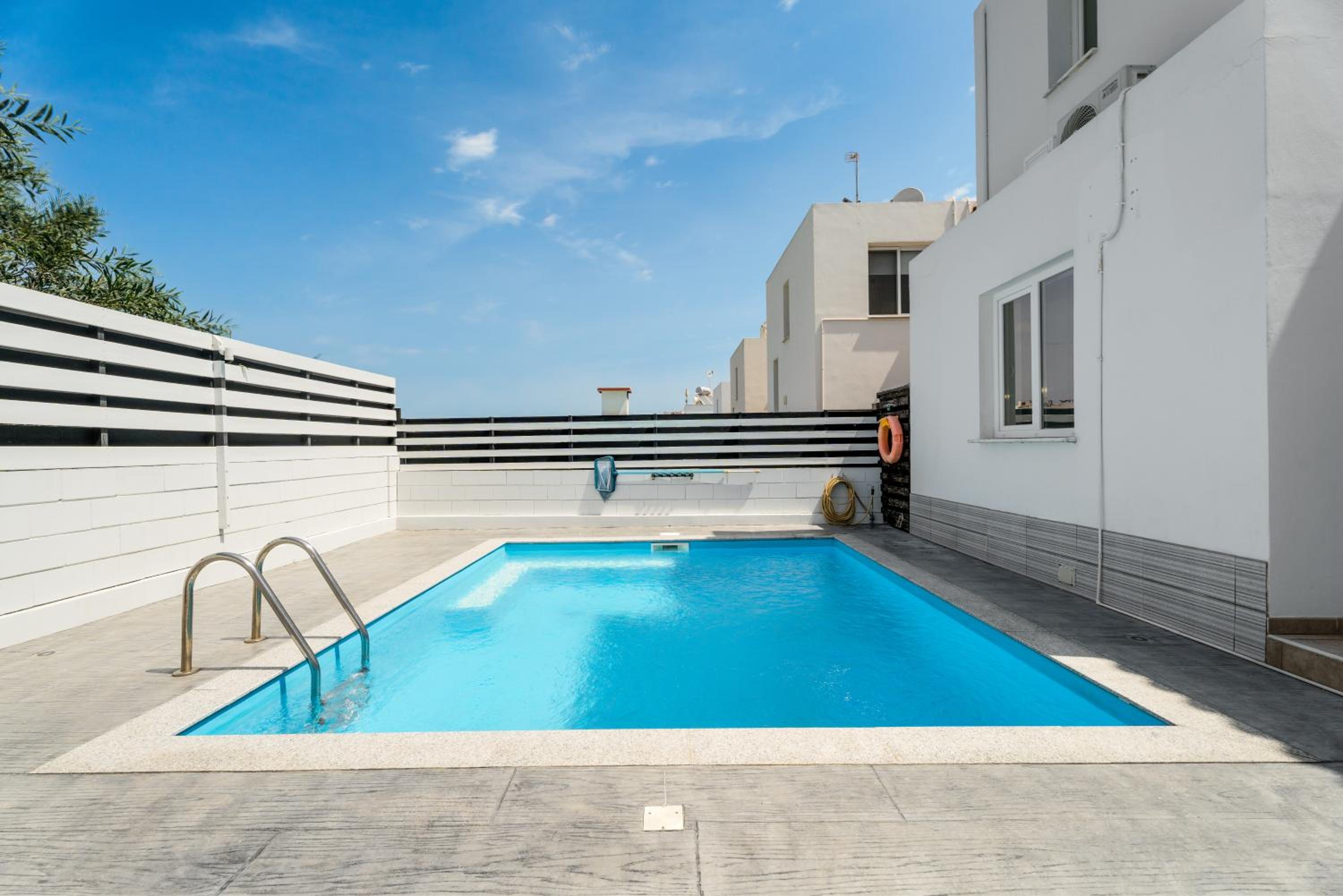 Villa Thalia Dafni 1