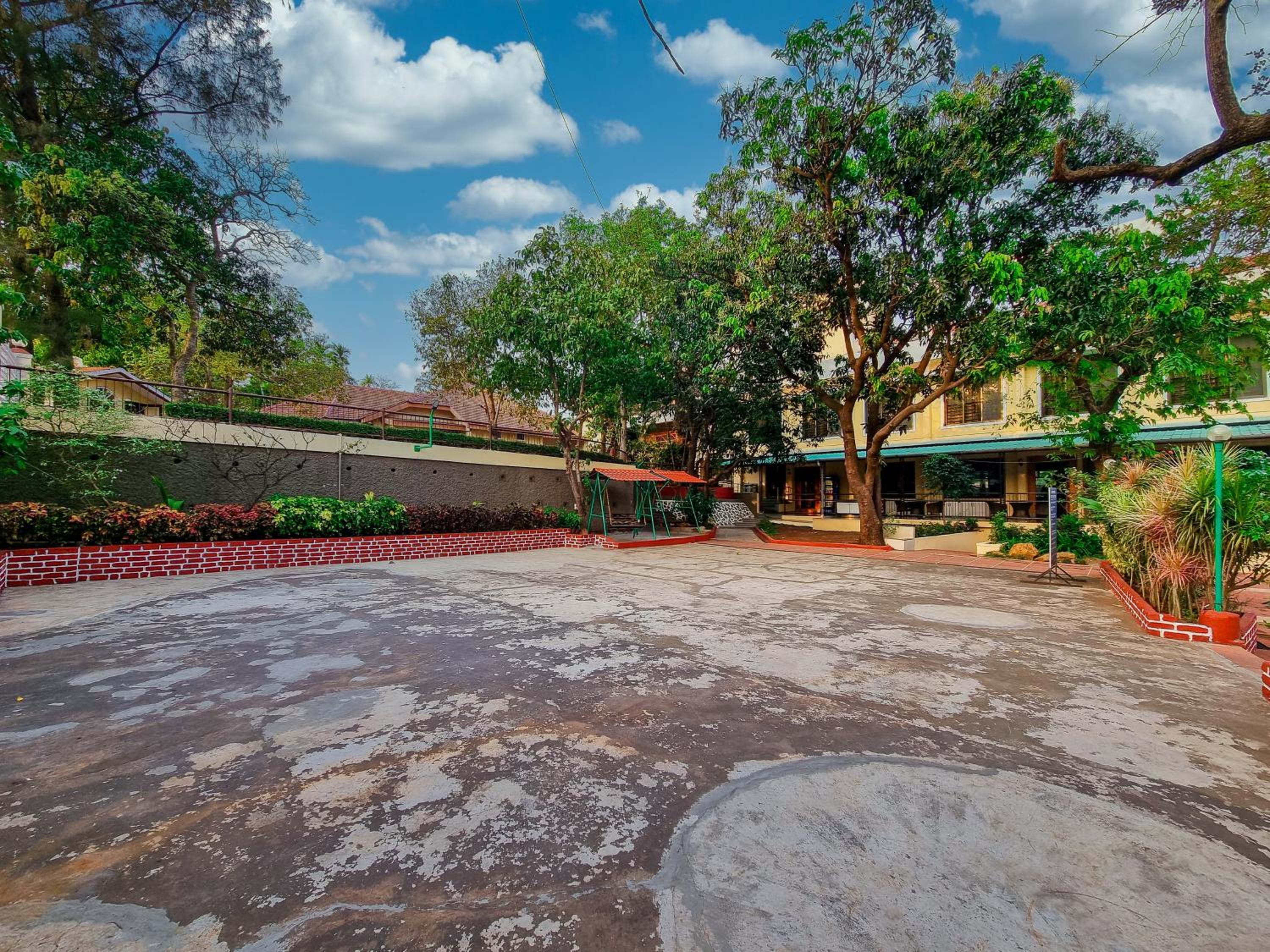Zaras Resort Khandala