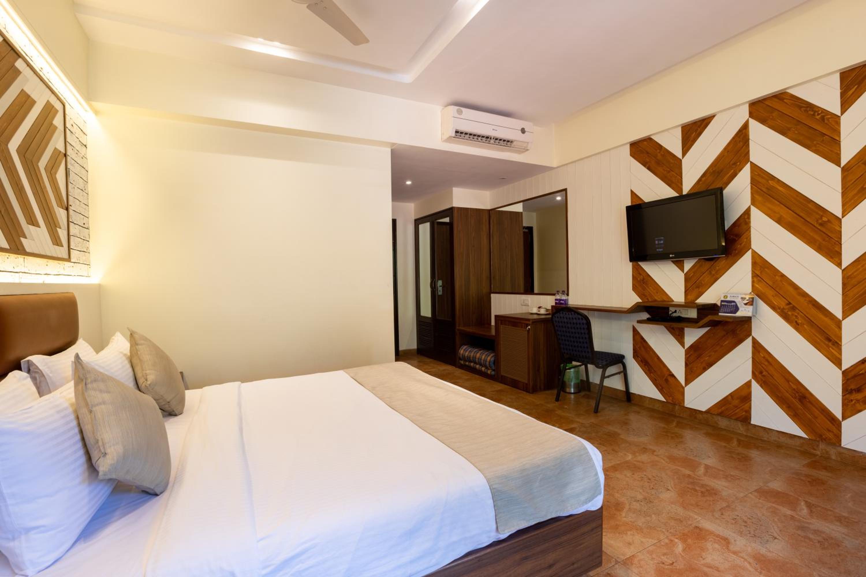 Zaras Resort Khandala