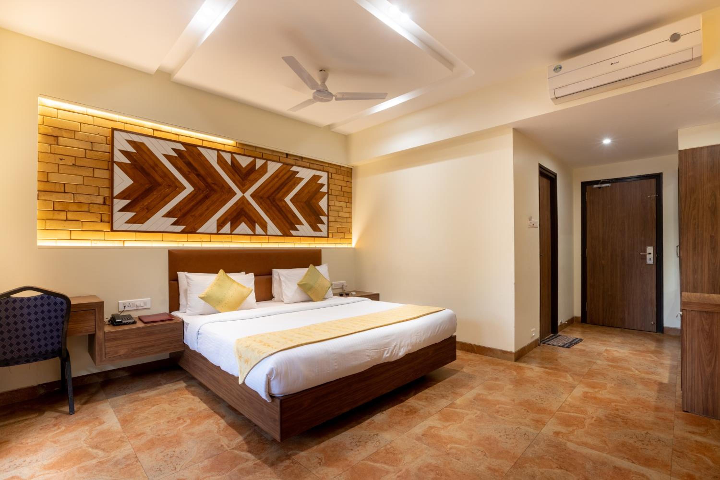Zaras Resort Khandala