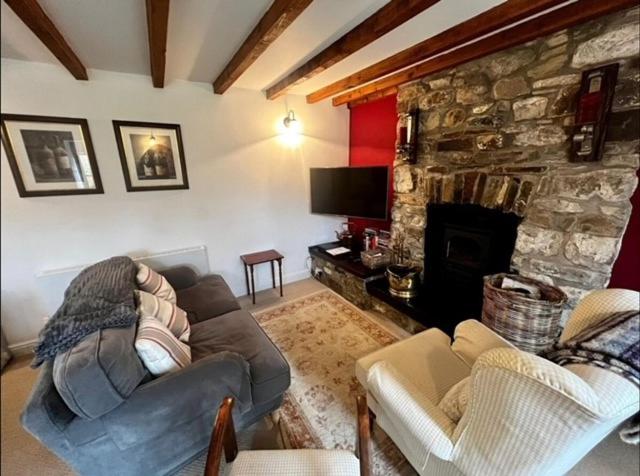 Cosy cottage in peaceful location view 3