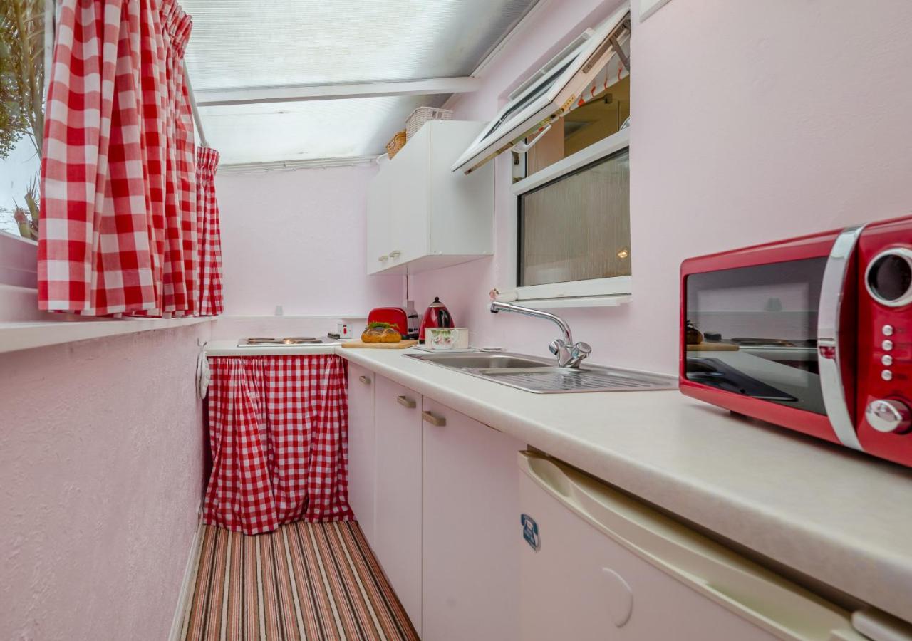 4 Bed in Tintagel oc-trev