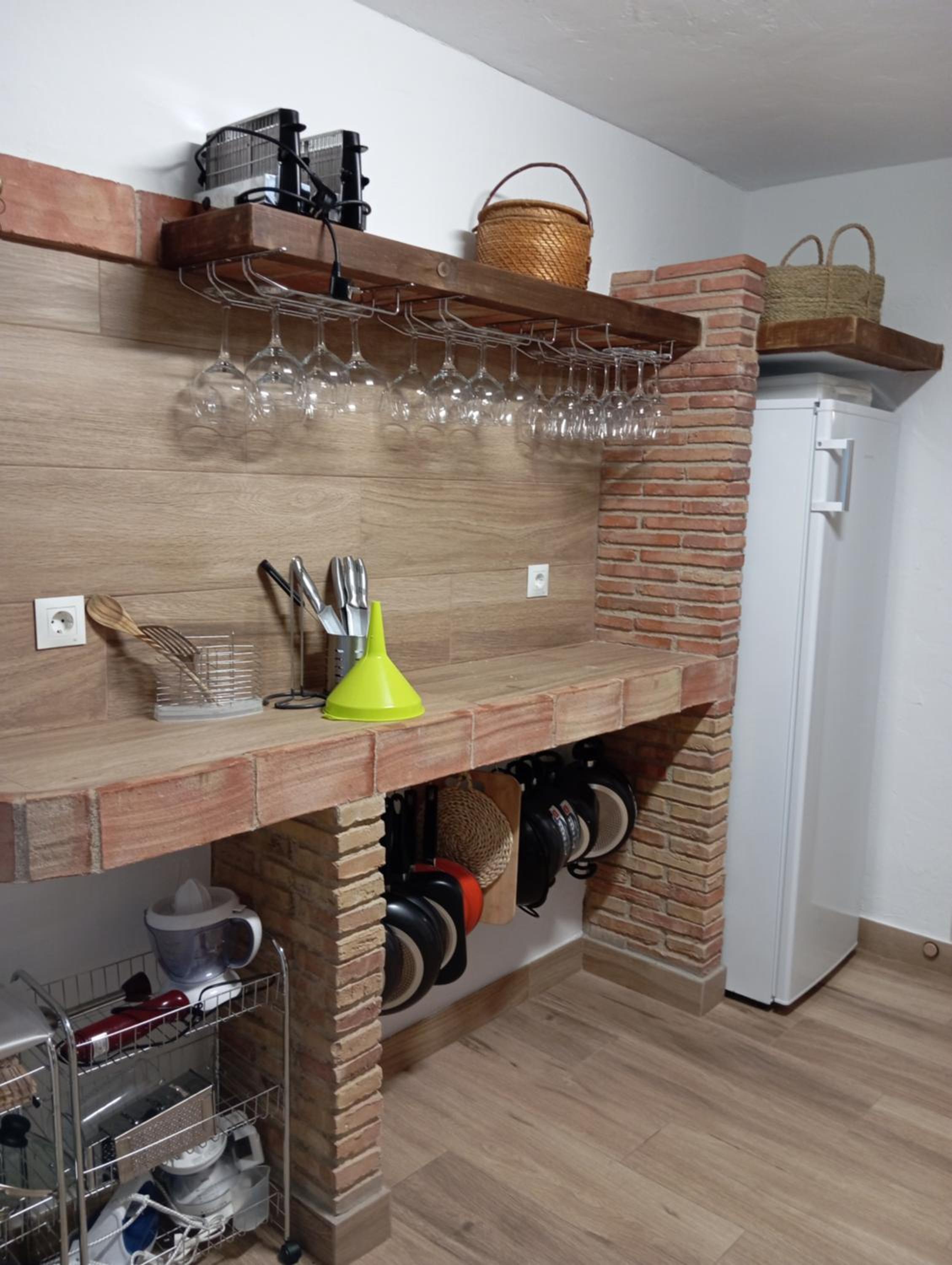 ENTRESIERRAS Apartamentos rurales con chimenea, barbacoa y espacio para eventos