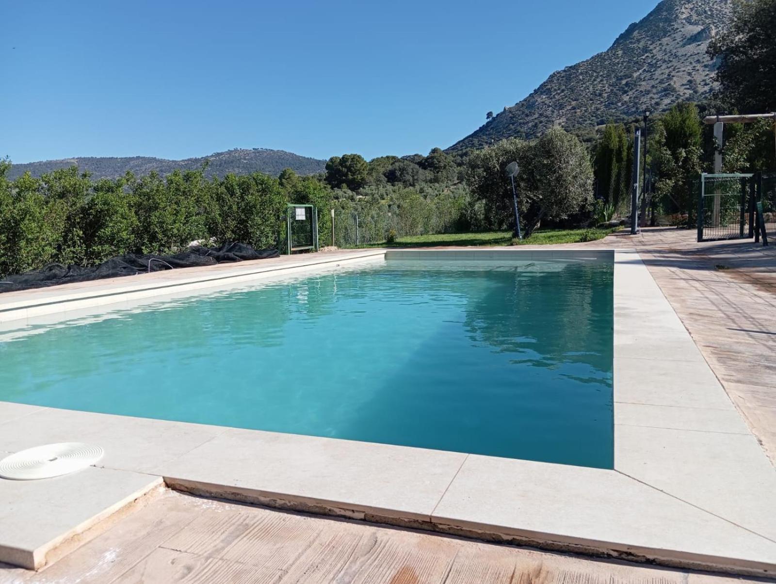 ENTRESIERRAS Apartamentos rurales con chimenea, barbacoa y espacio para eventos