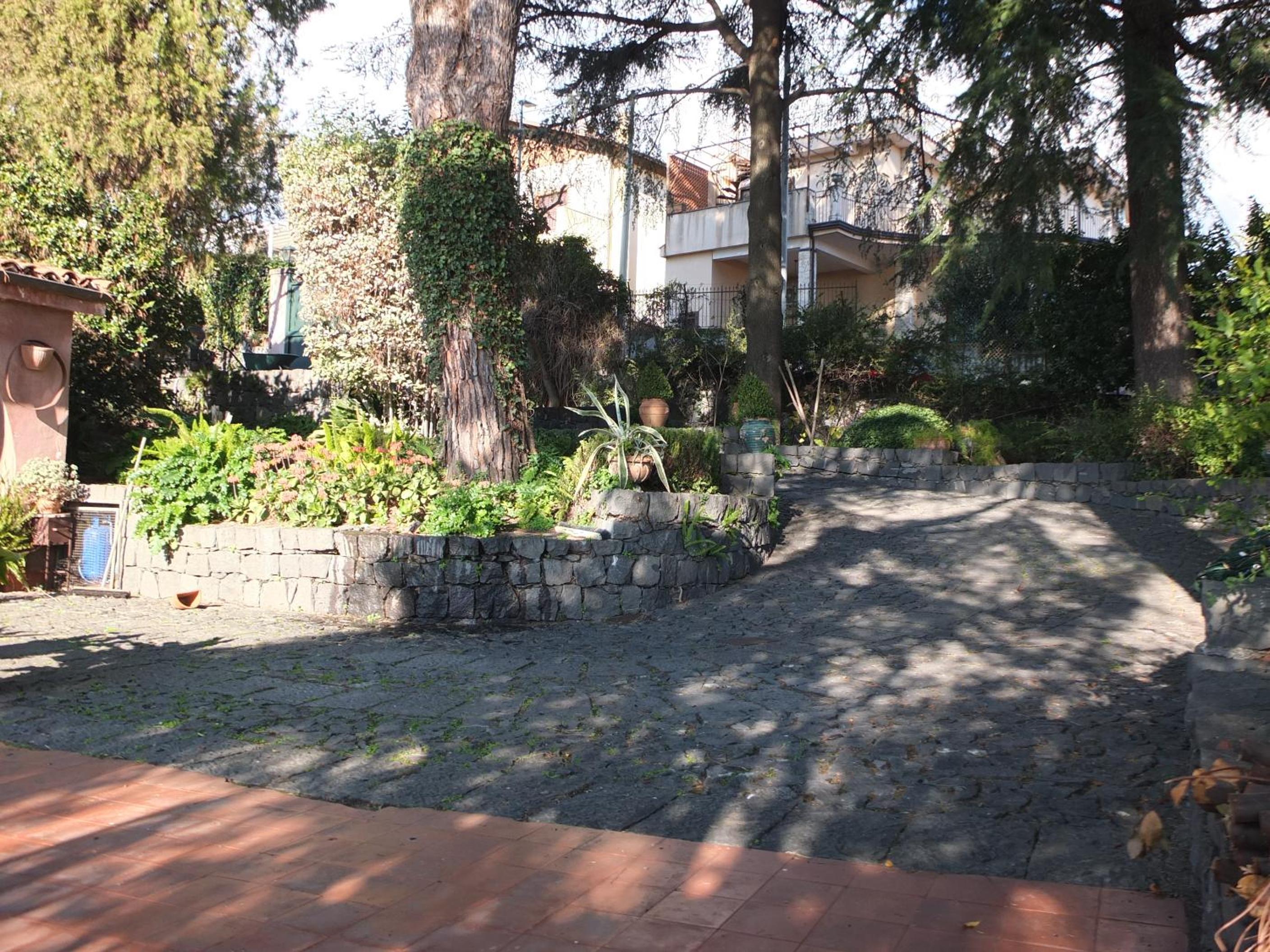 Uvatanta Cottage