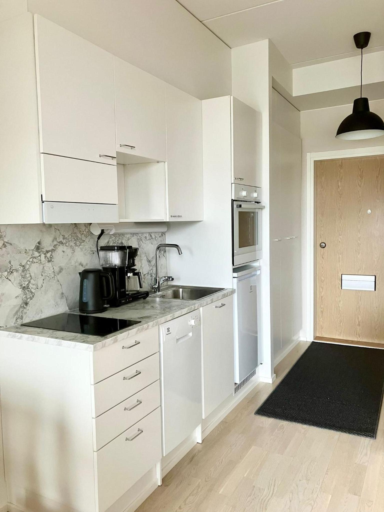 Bright studio /w large balcony at heart of Henttaa view 5