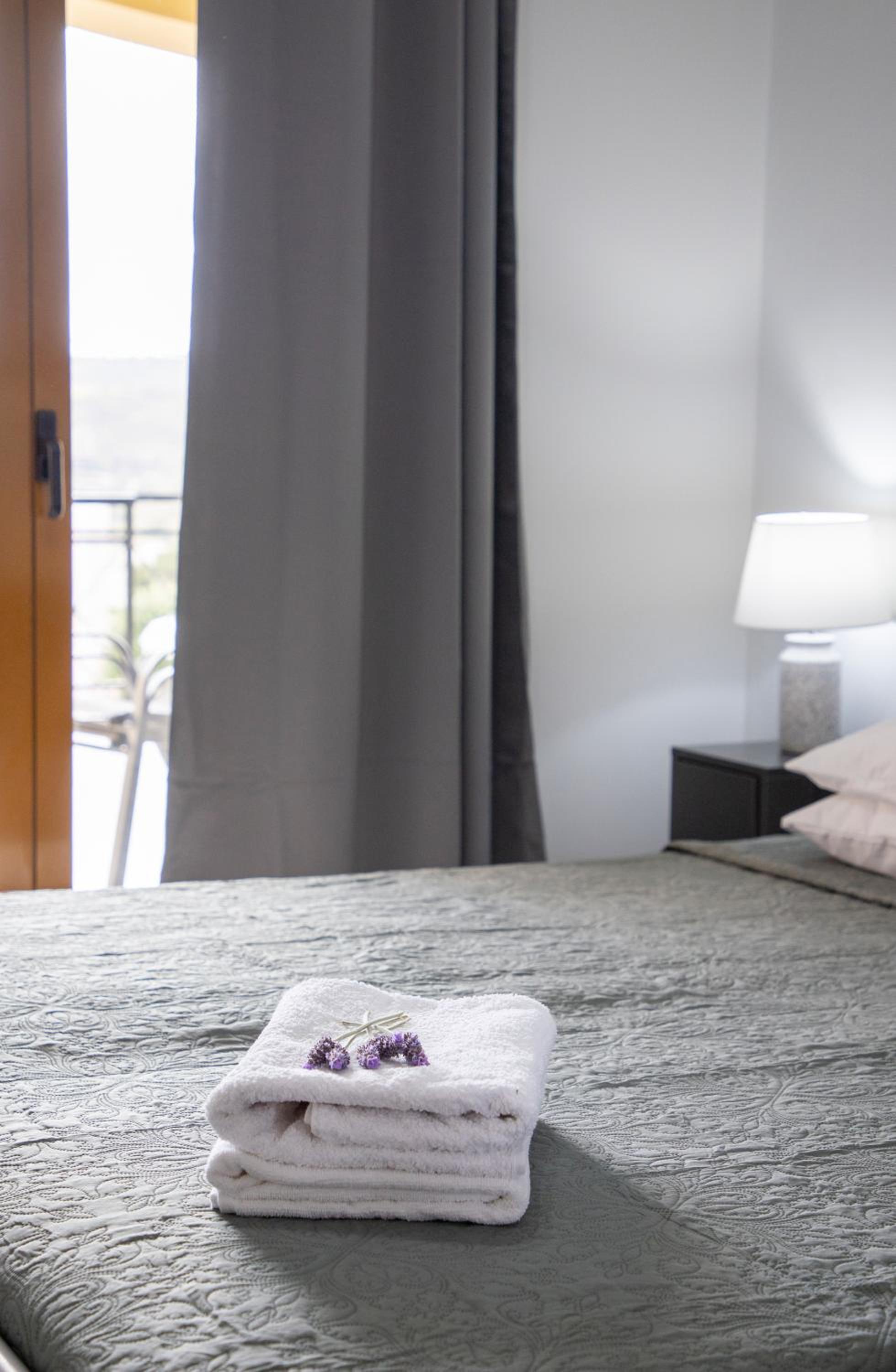 Anesis Apartments