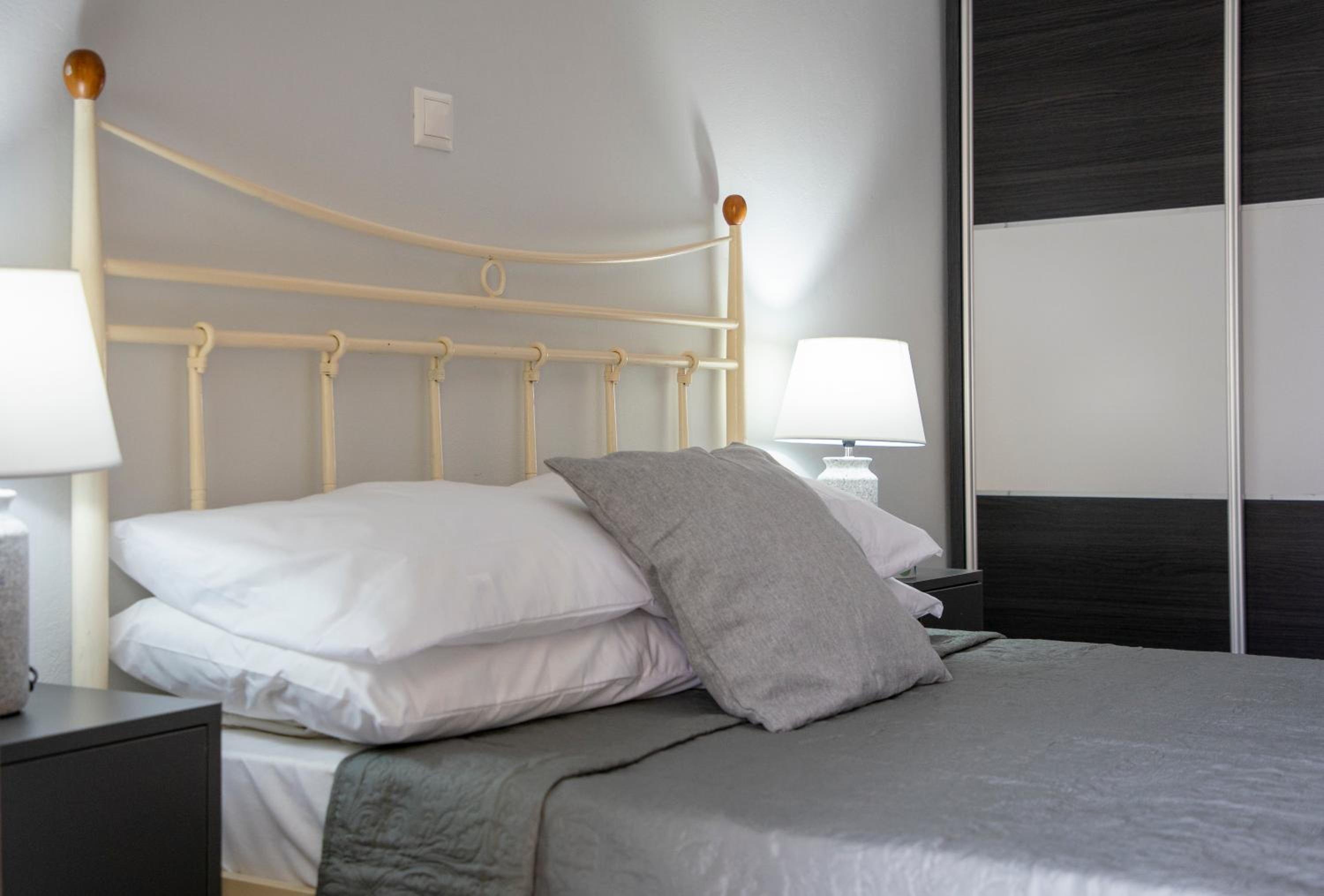 Anesis Apartments