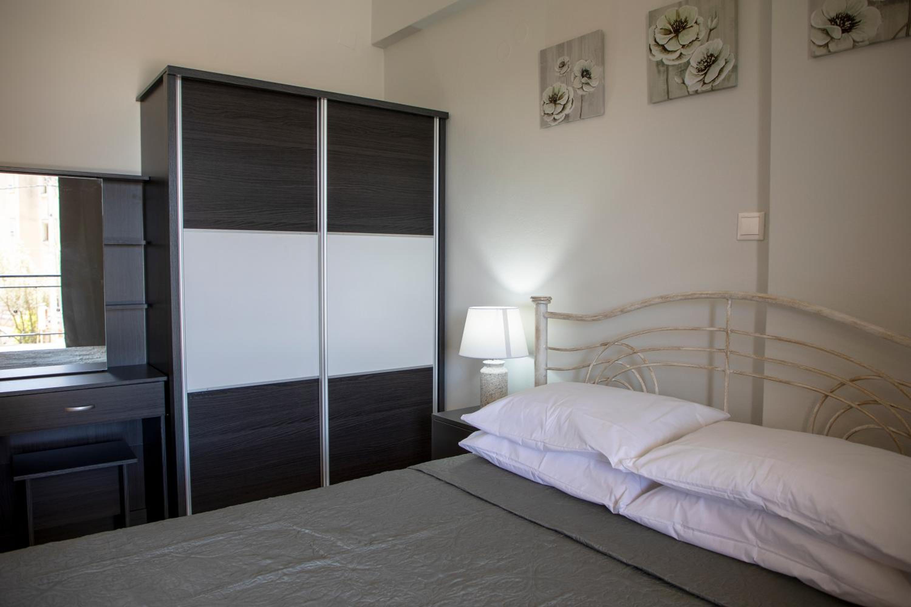 Anesis Apartments