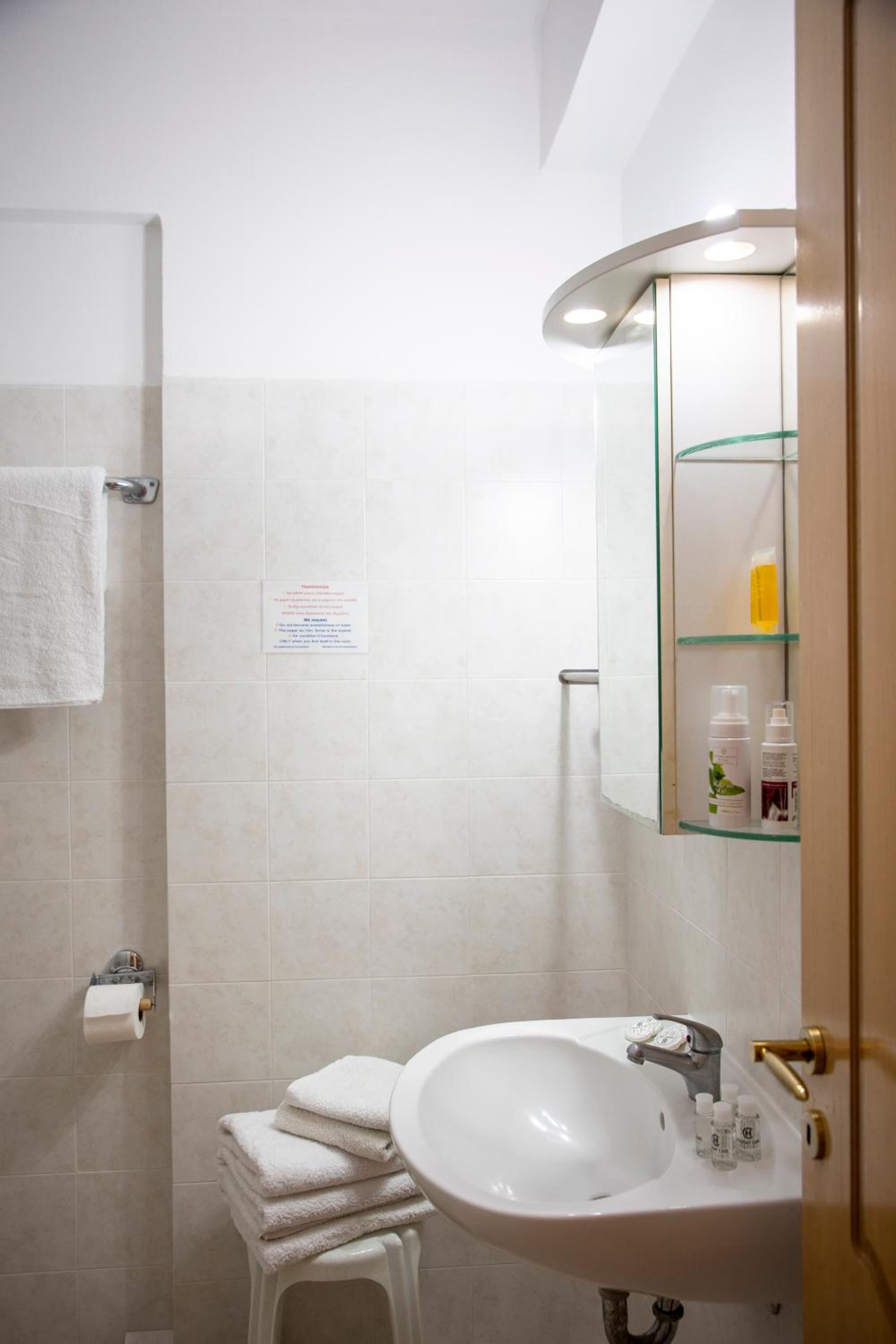 Anesis Apartments