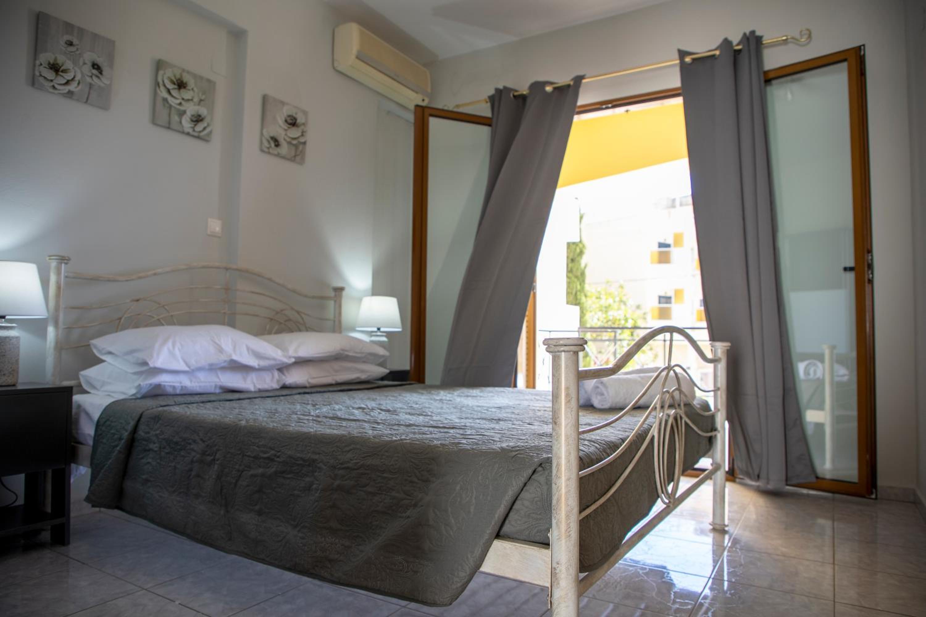 Anesis Apartments