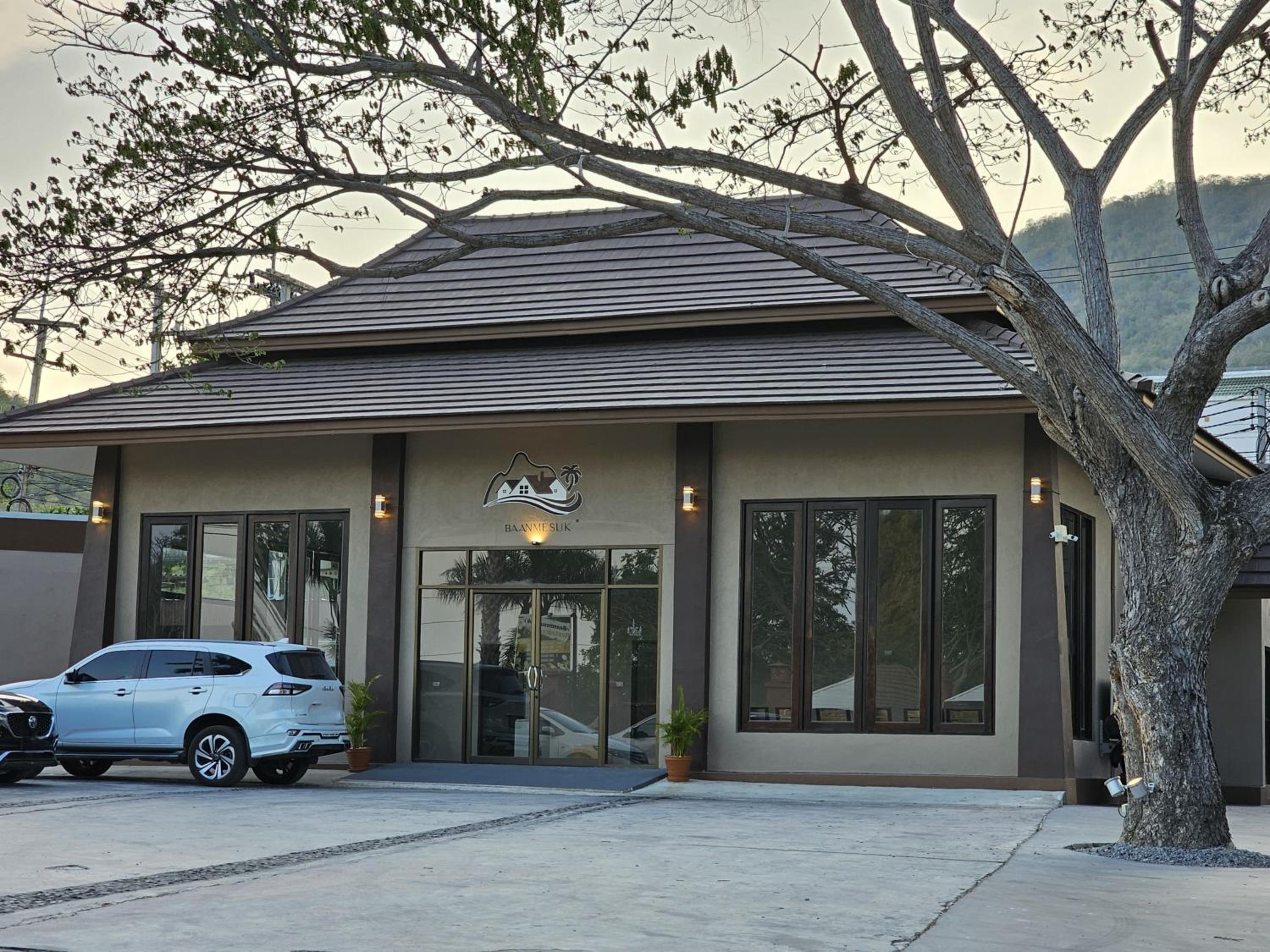 Hotel Baan Mesuk Hua Hin Spa and Resort - Image 1