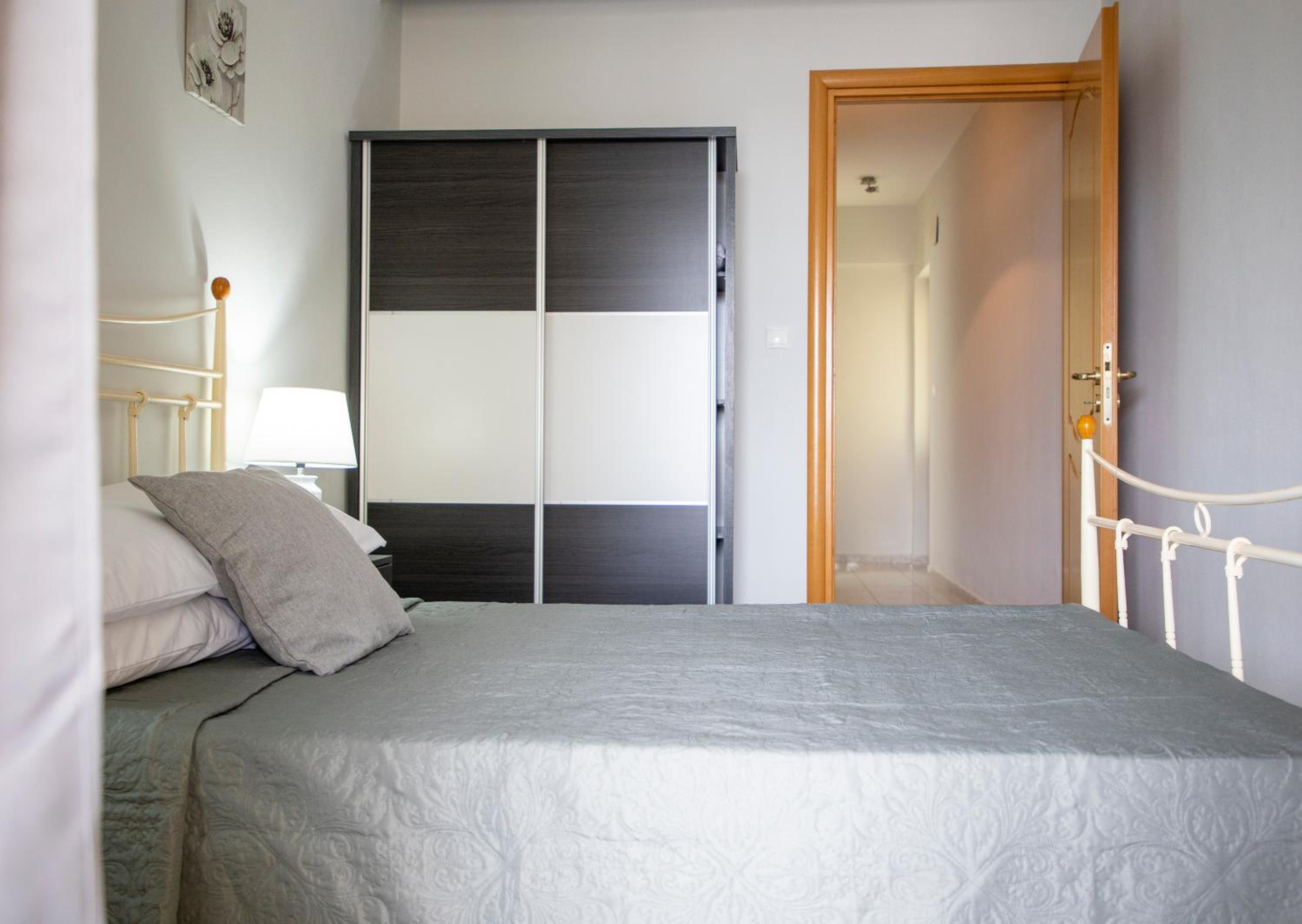 Anesis Apartments