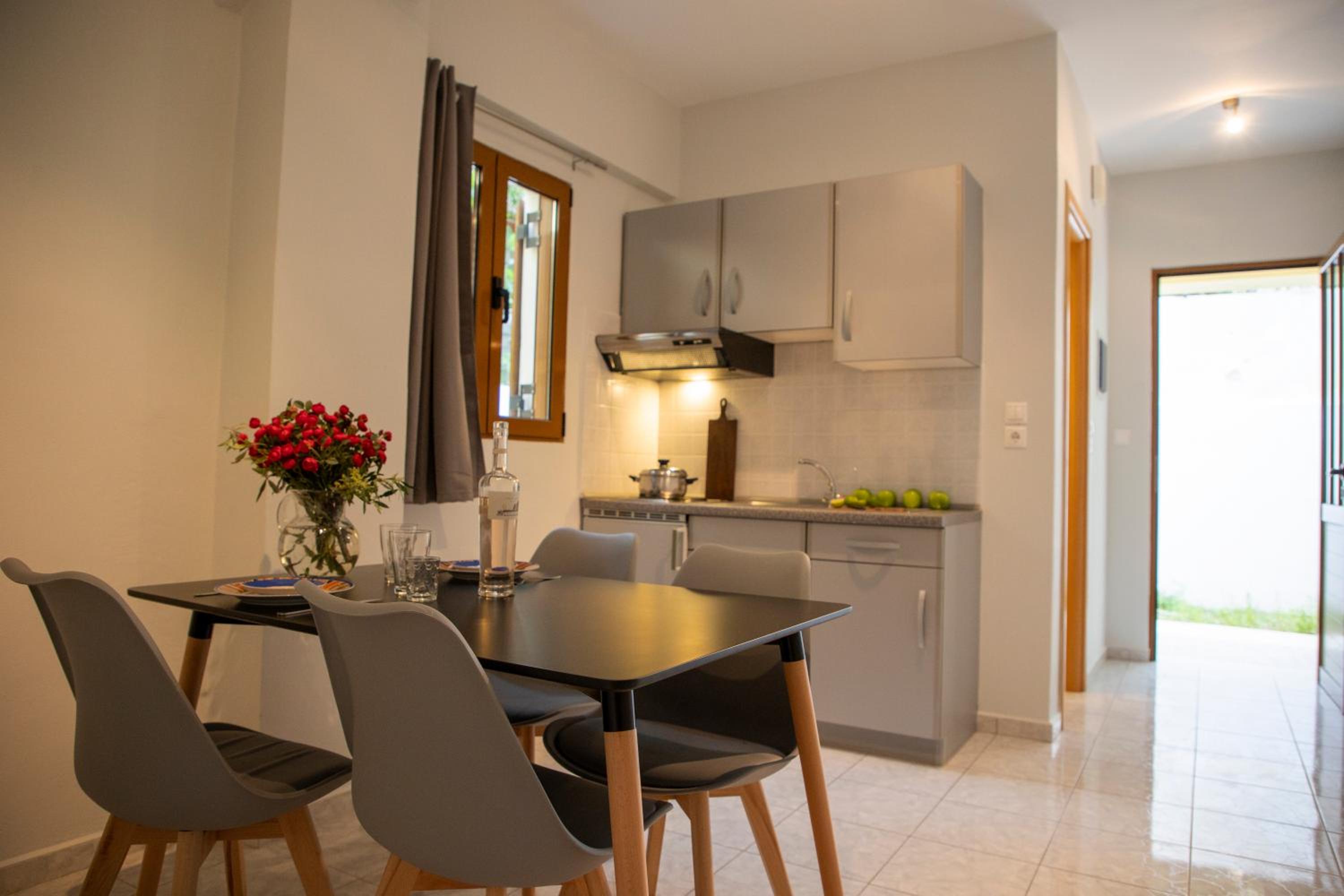Anesis Apartments