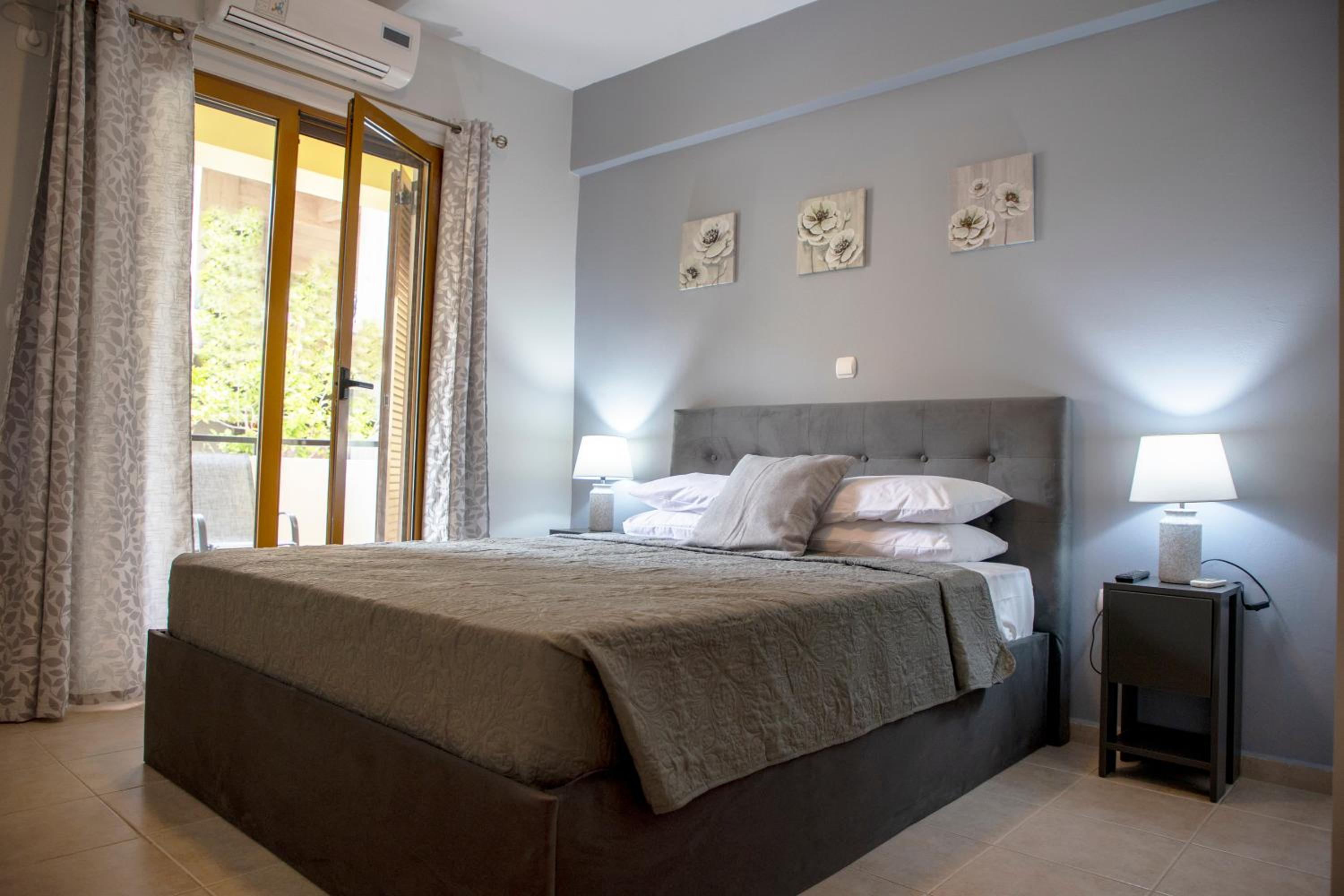 Anesis Apartments