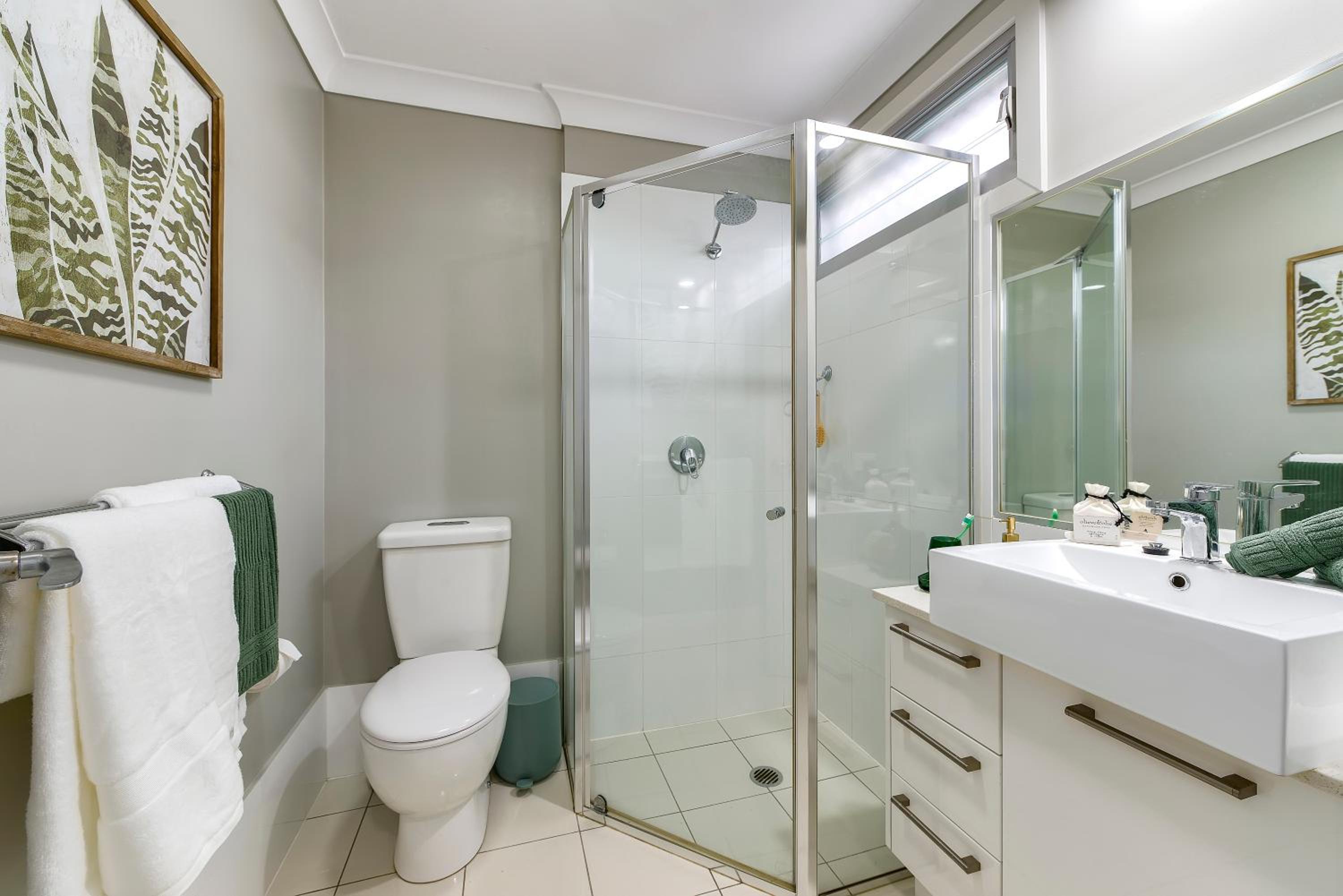 Brisbane Vacations - Experience this Stylish Brisbane Apartment - Property Image 14