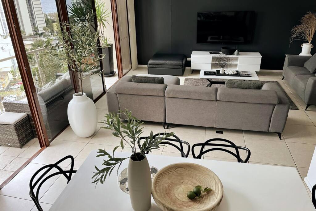 Private Sky Terrace Classic Penthouse 2 Car Parks