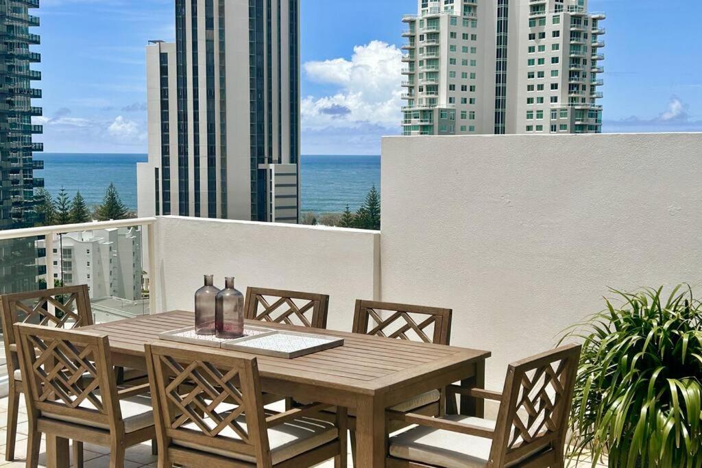 Private Sky Terrace Classic Penthouse 2 Car Parks