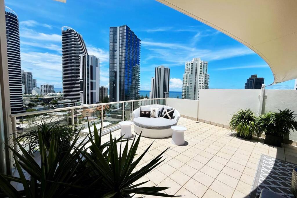 Private Sky Terrace Classic Penthouse 2 Car Parks
