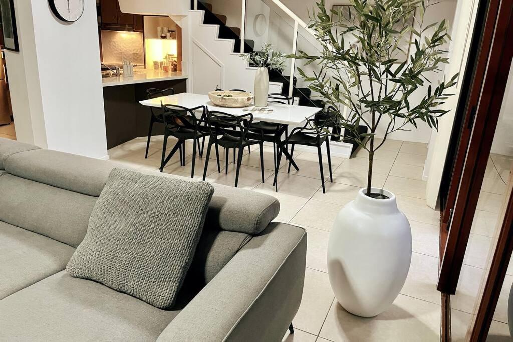 Private Sky Terrace Classic Penthouse 2 Car Parks