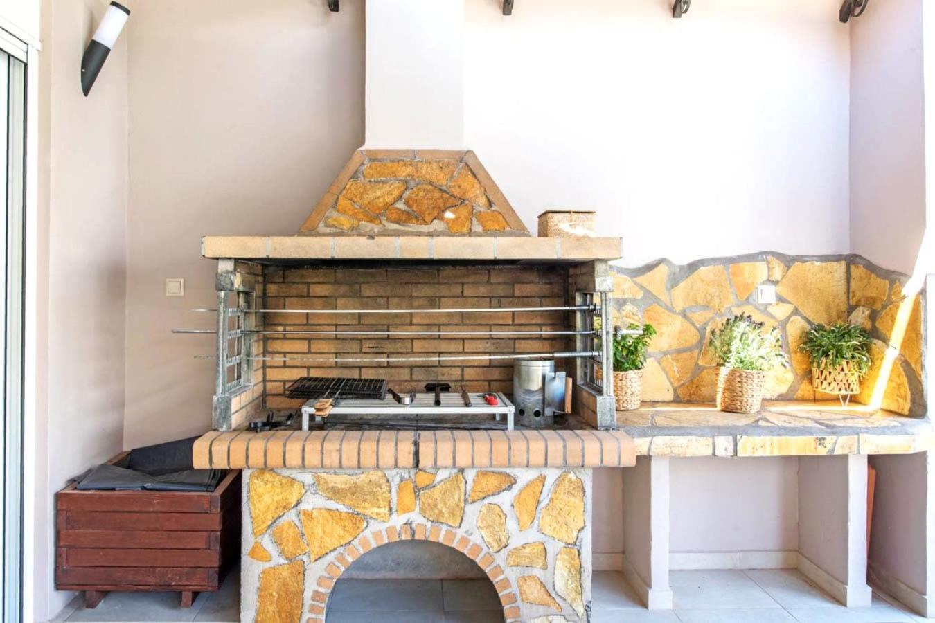 Stunning and spacious apt in Athens photo 5