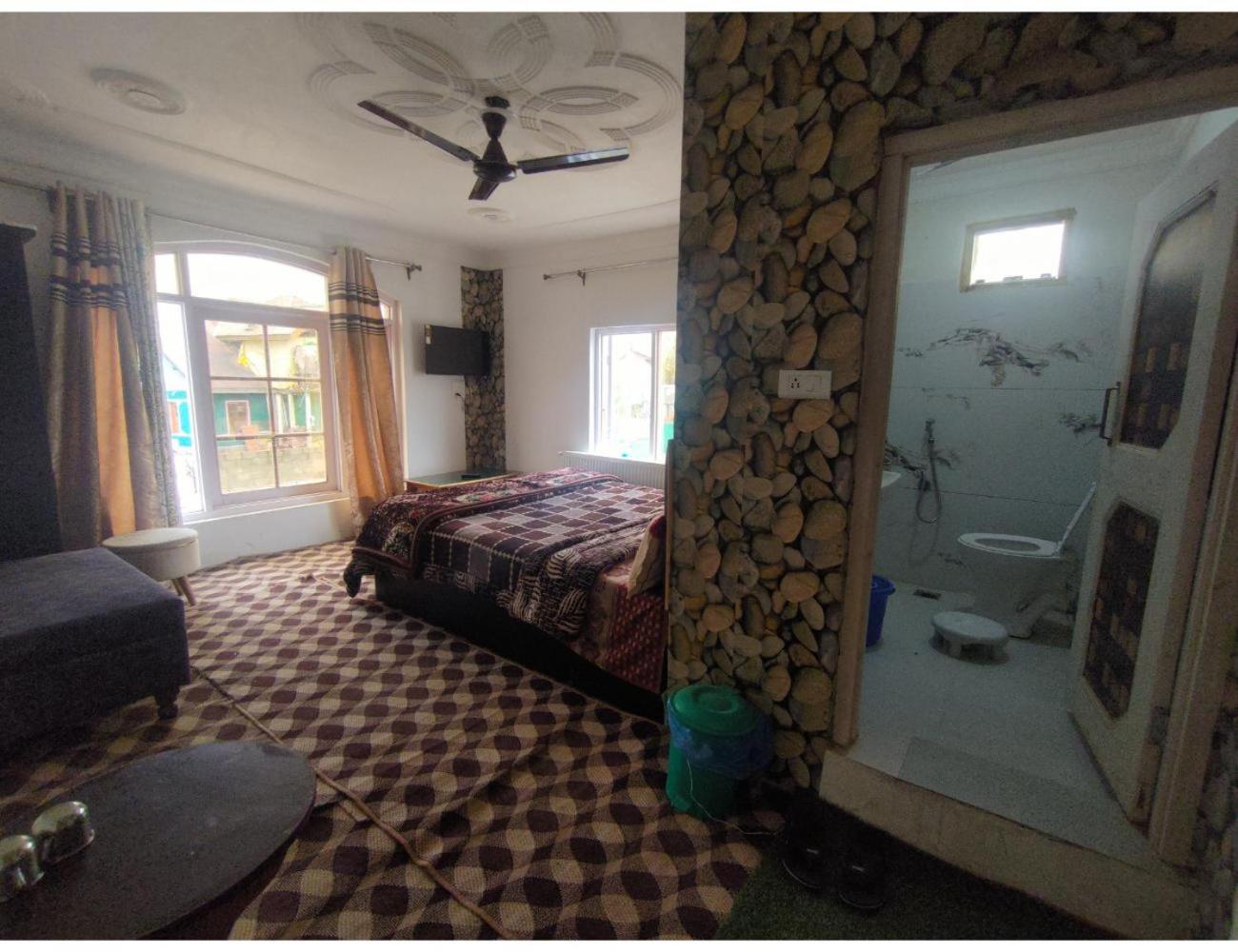 Hotel The Gulmarg Gateway Resort, Jammu and Kashmir