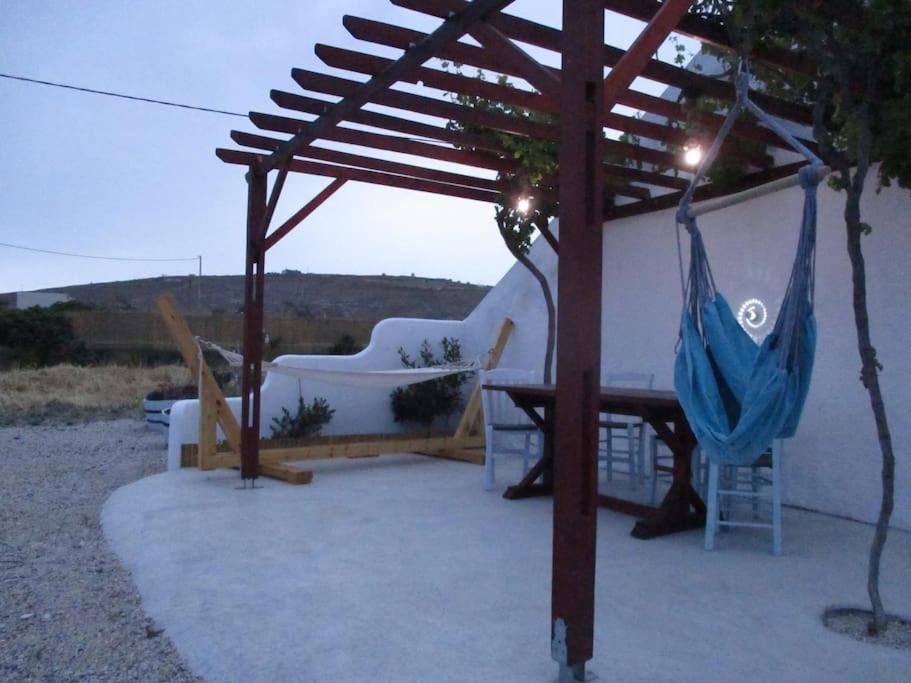 House in vineyard view 3