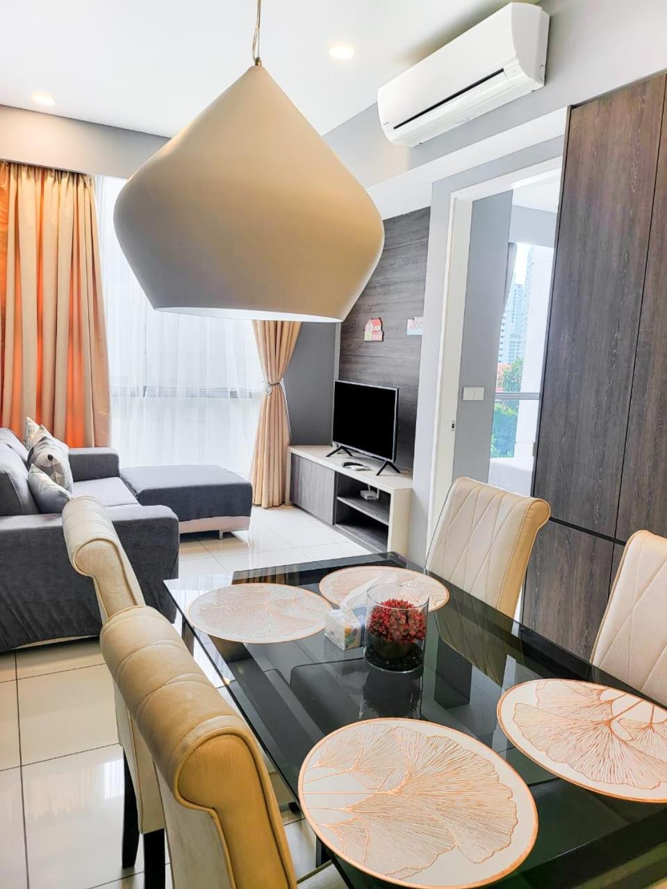 Modern And Cozy Robertson Apartment Bukit-Bintang City Centre
