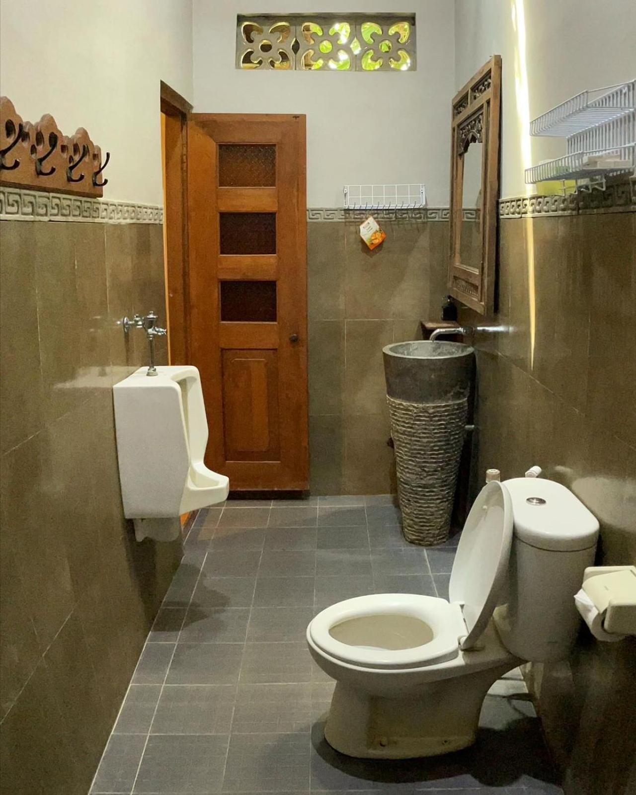 Bedhot Homestay