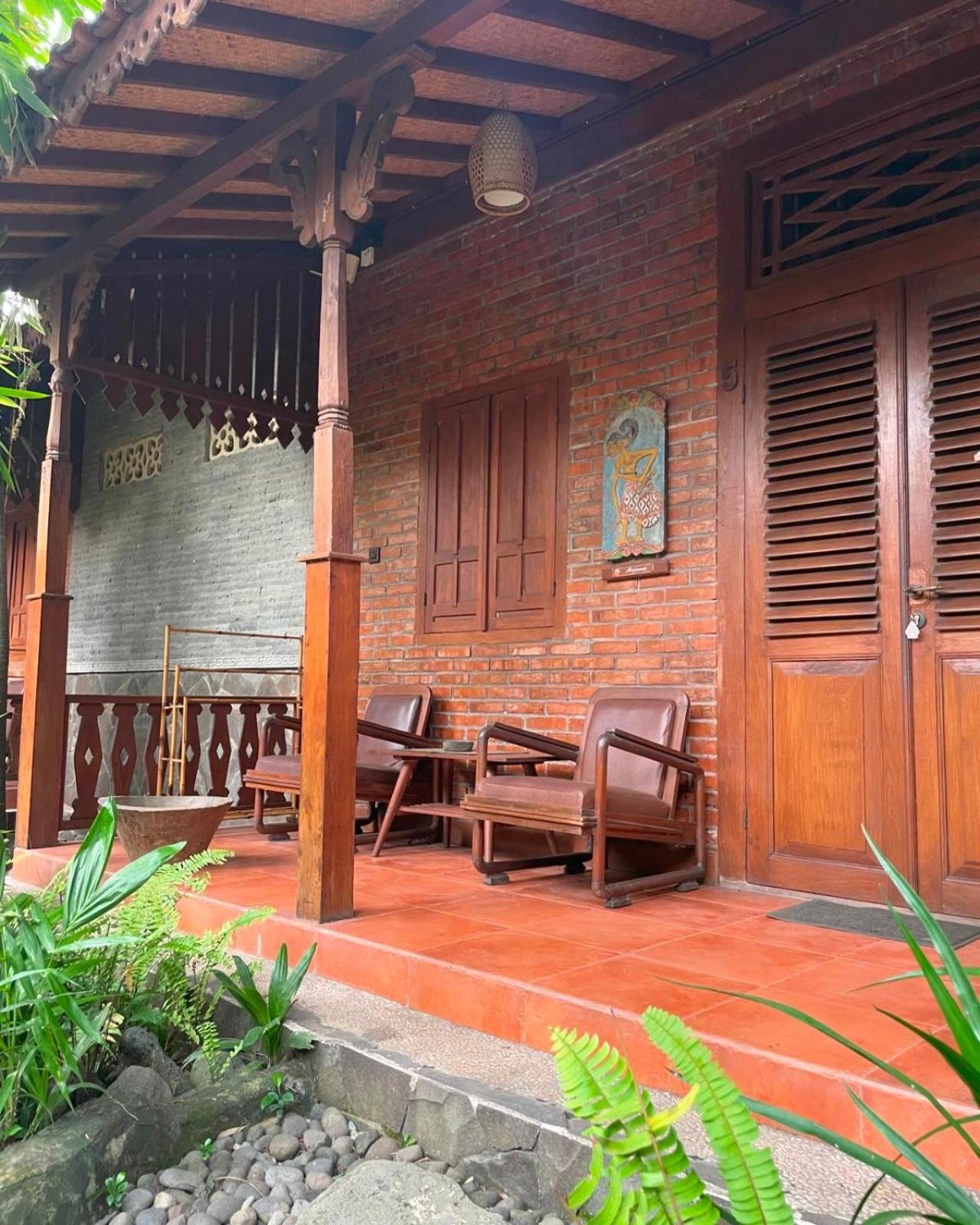 Bedhot Homestay