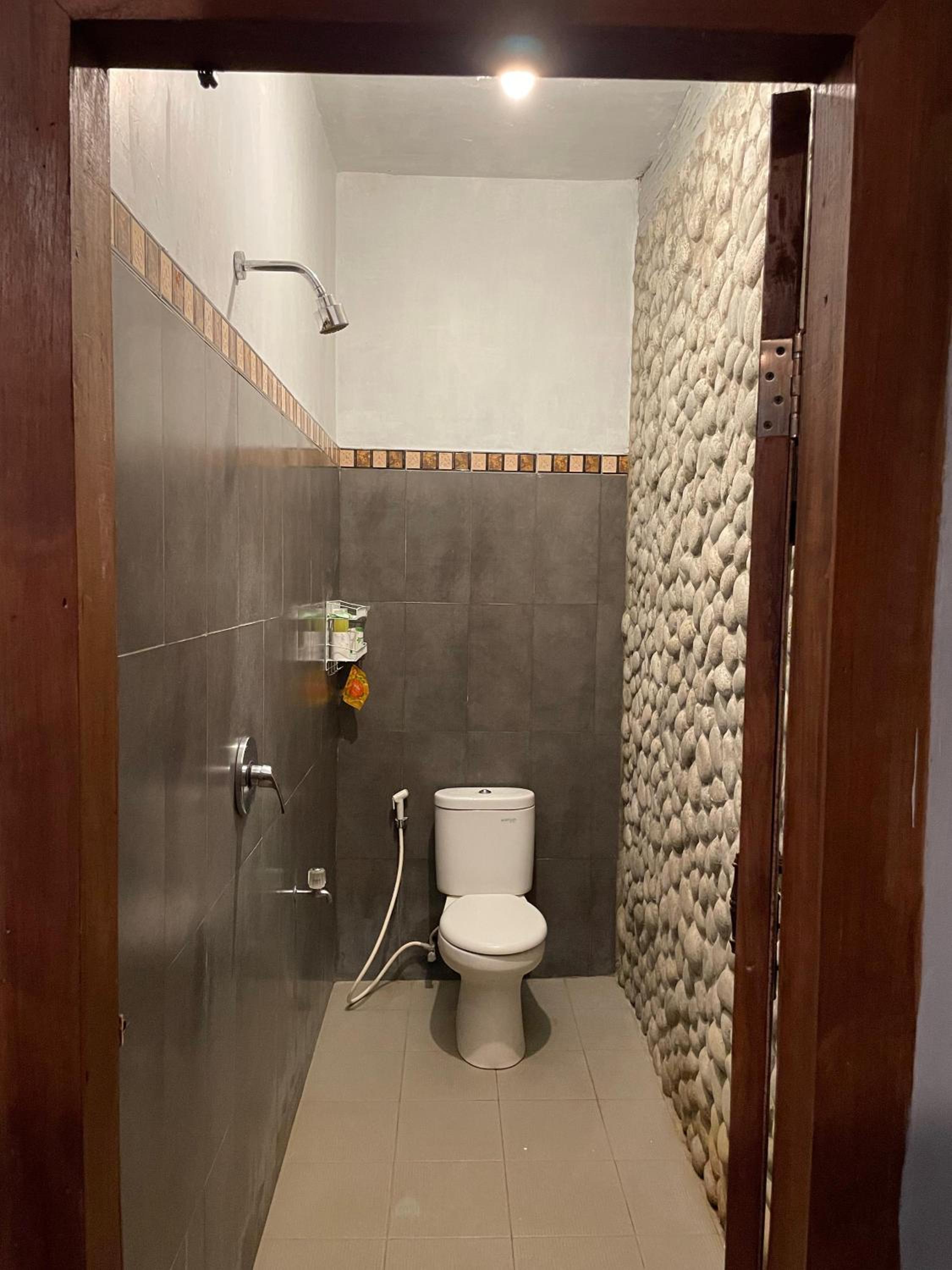 Bedhot Homestay