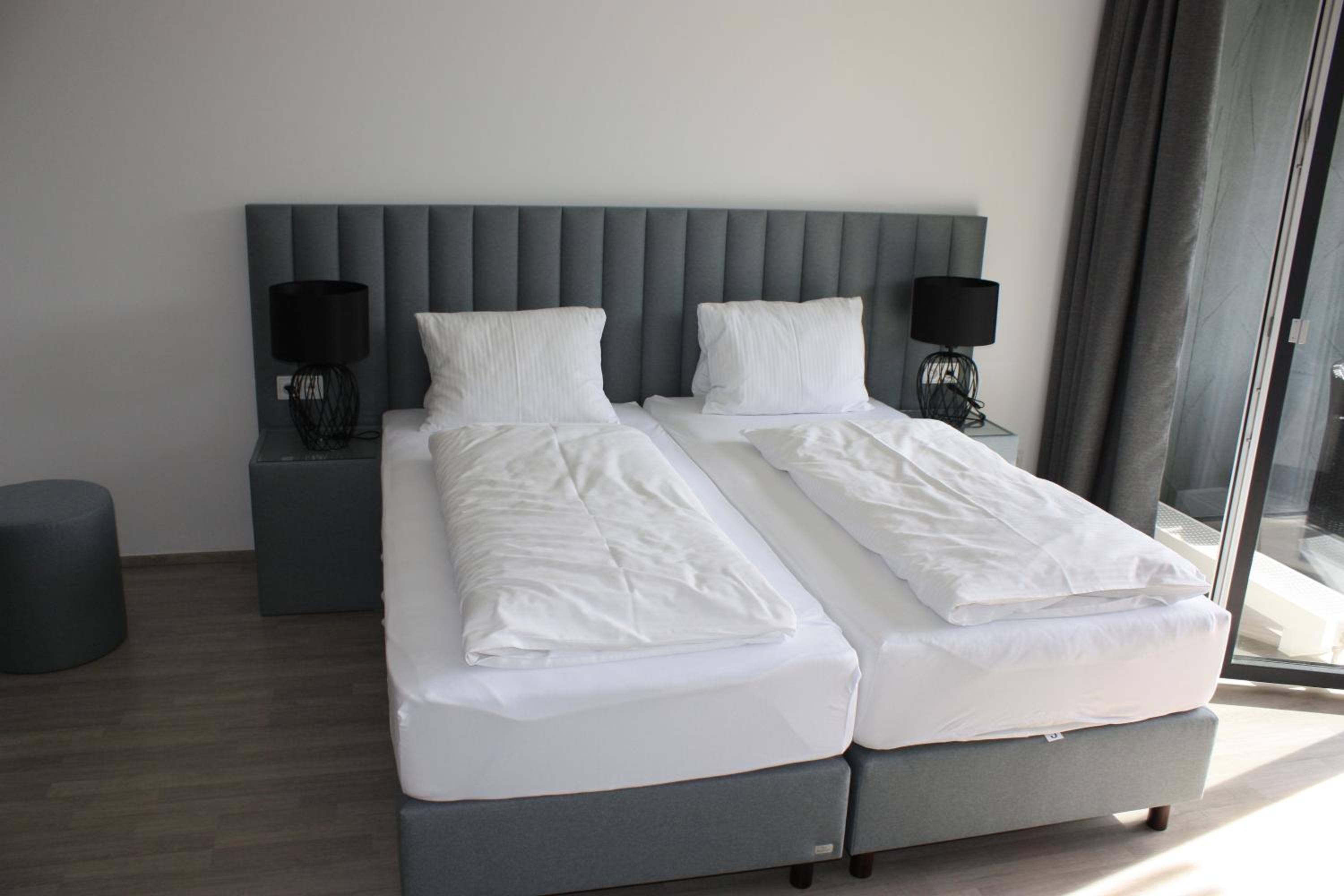 Lakepark Residence