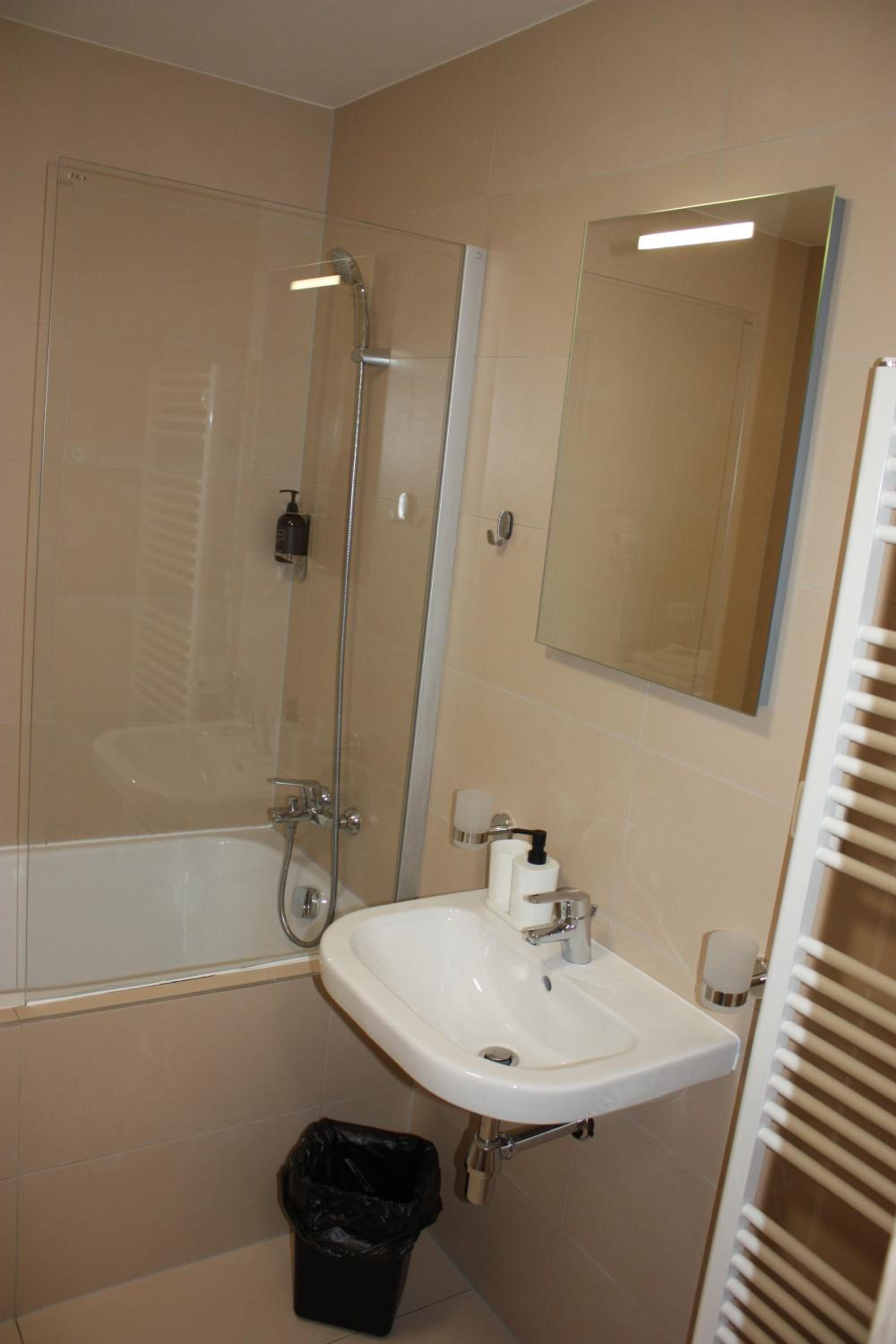 Lakepark Residence
