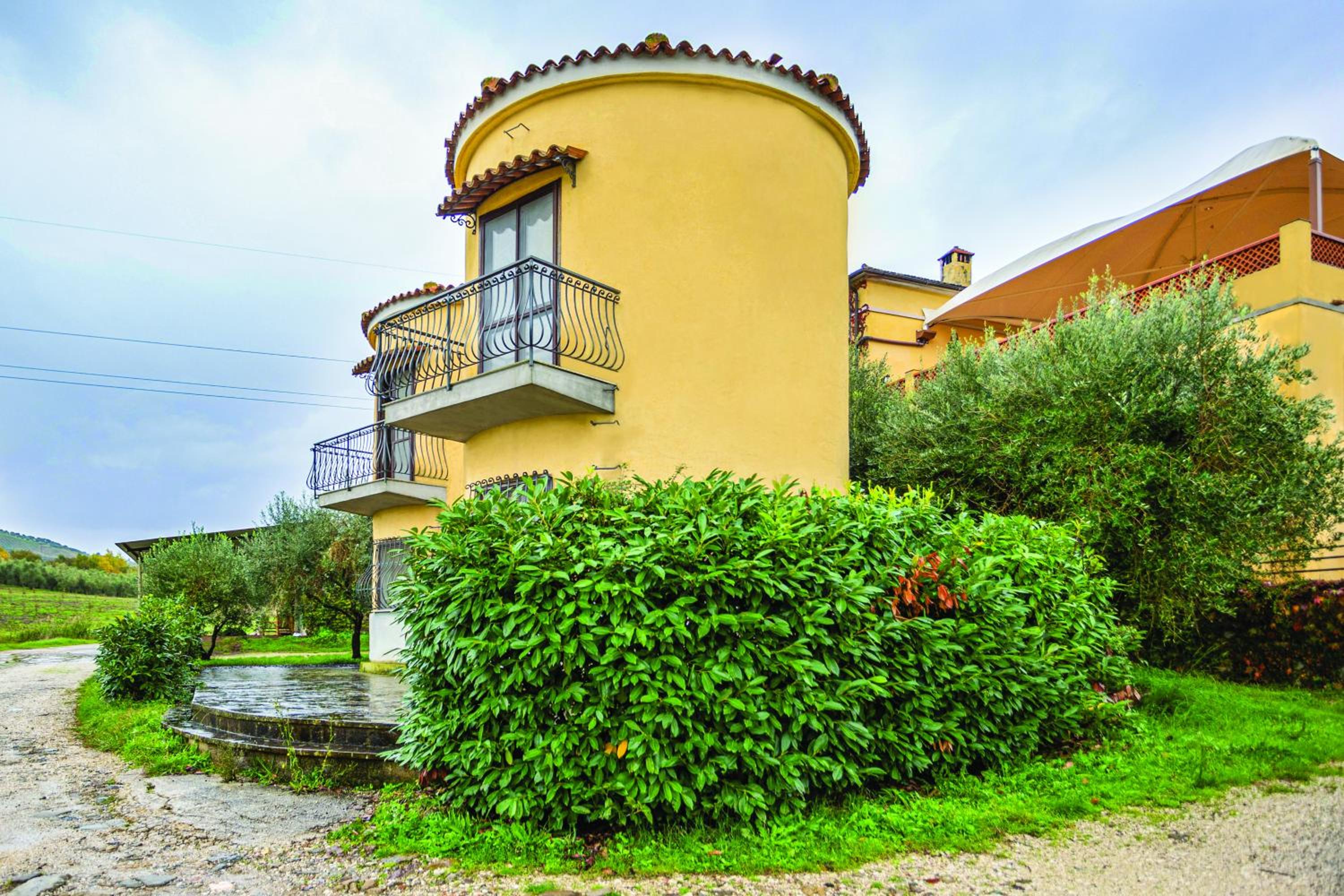 Agriturismo La Petrosa