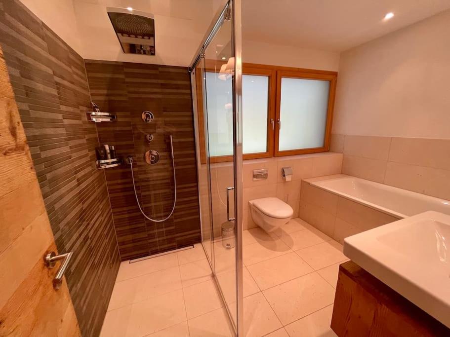 Spacious Family Apt Flims close to Lake Cauma