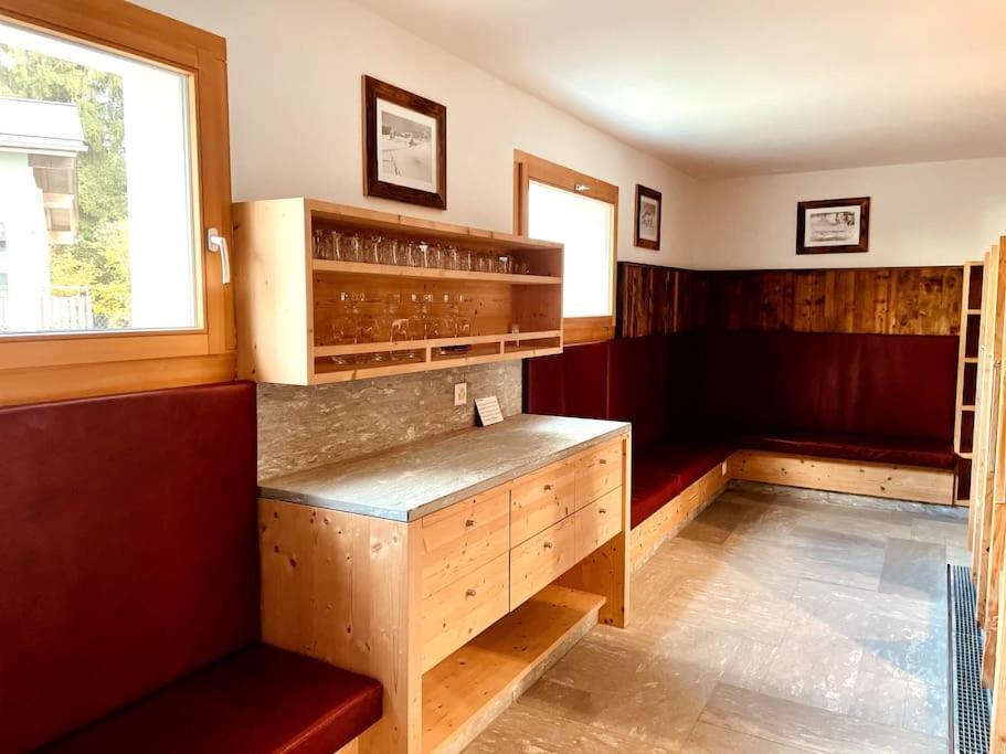 Spacious Family Apt Flims close to Lake Cauma