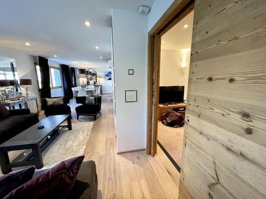 Spacious Family Apt Flims close to Lake Cauma