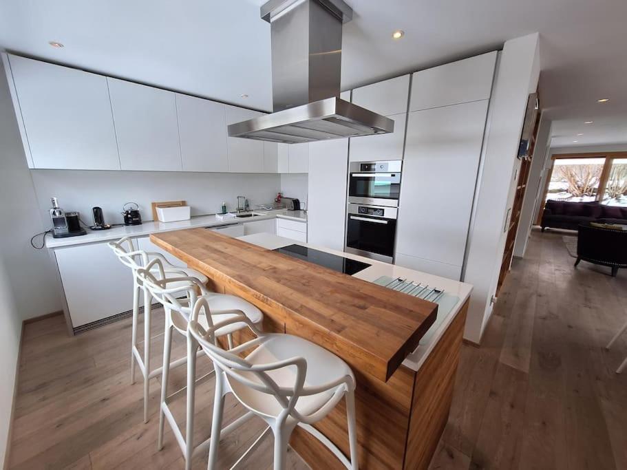 Spacious Family Apt Flims close to Lake Cauma