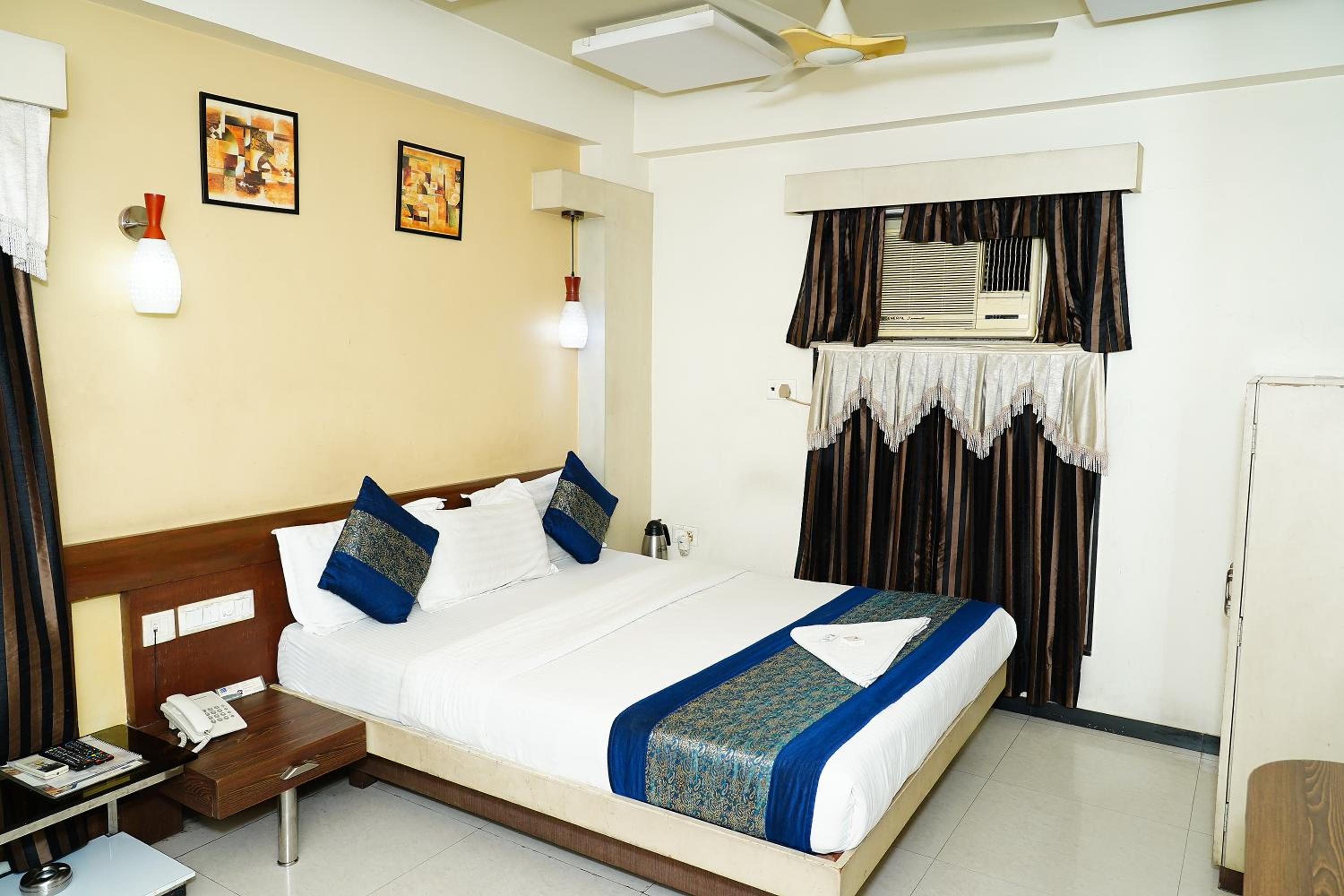 Marshall The Hotel