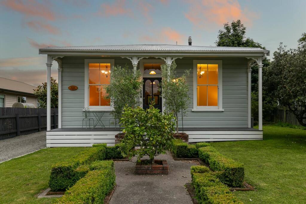 Historic Charm in Greytown - Tranquil setting - walk to town view 5