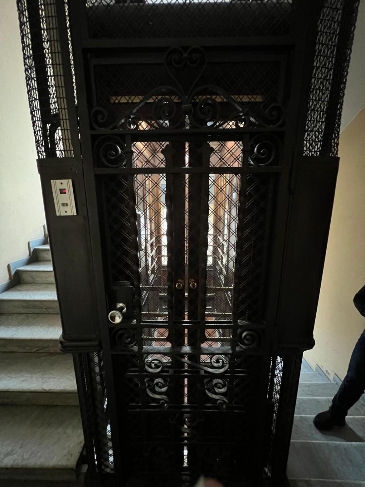 S.Pietro Elvira's retro apartment