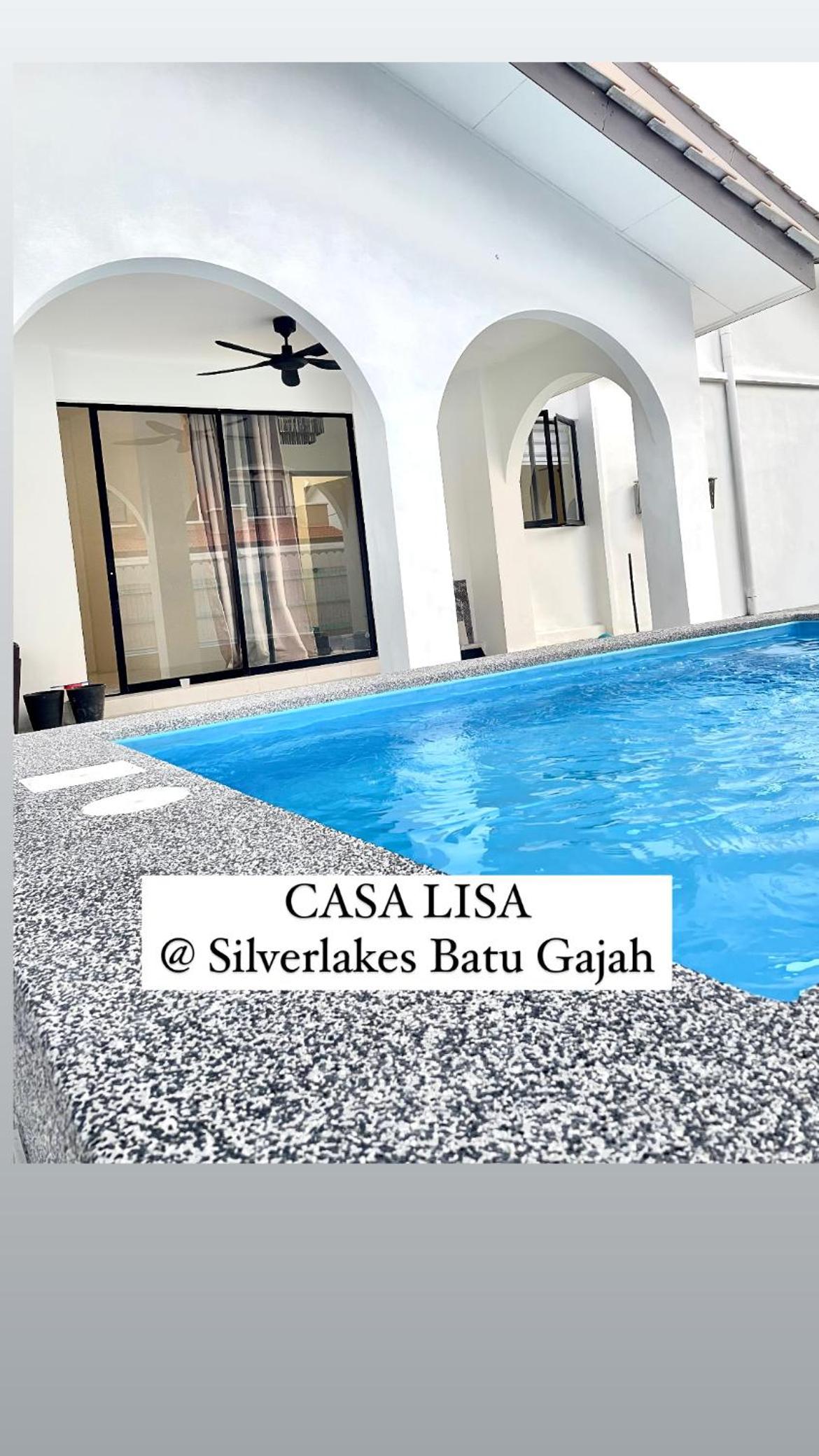 Casa Lisa private pool at Silverlakes Batu Gajah #guestmuslim photo 1