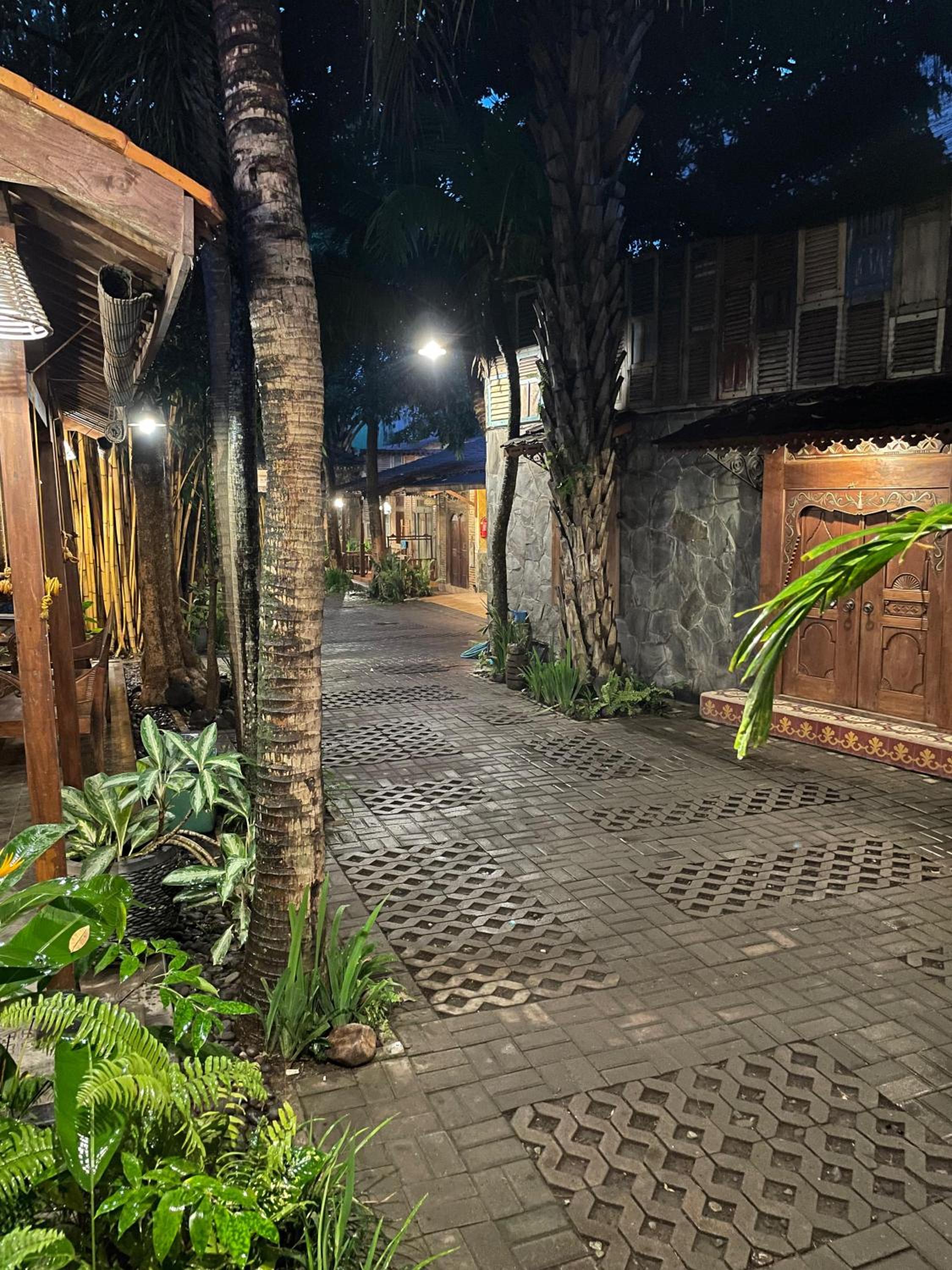 Bedhot Homestay
