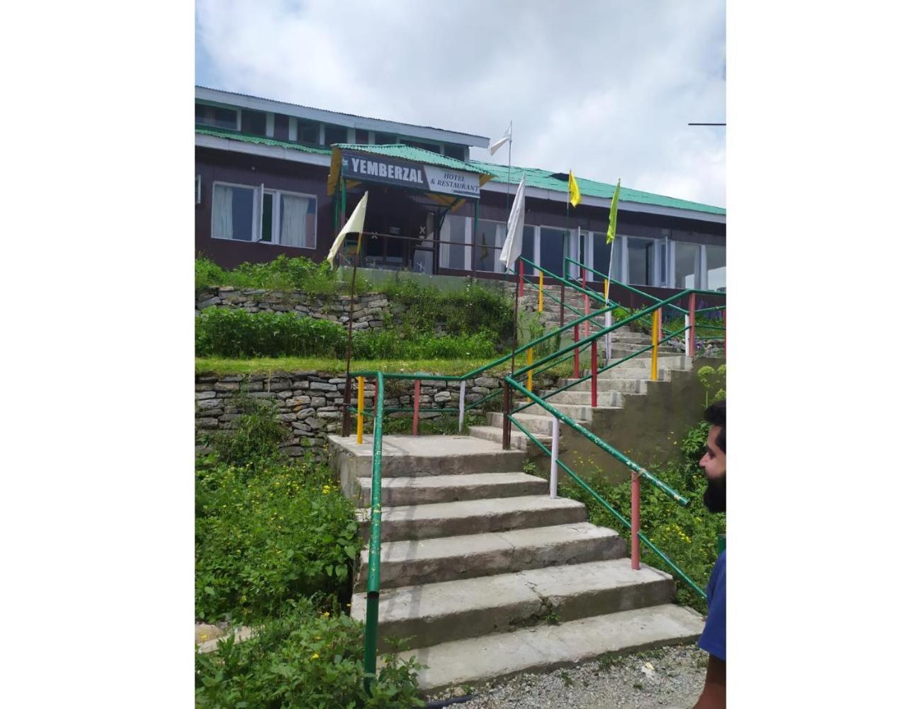 Hotel Yemberzal & Restaurant, Jammu and Kashmir view 5