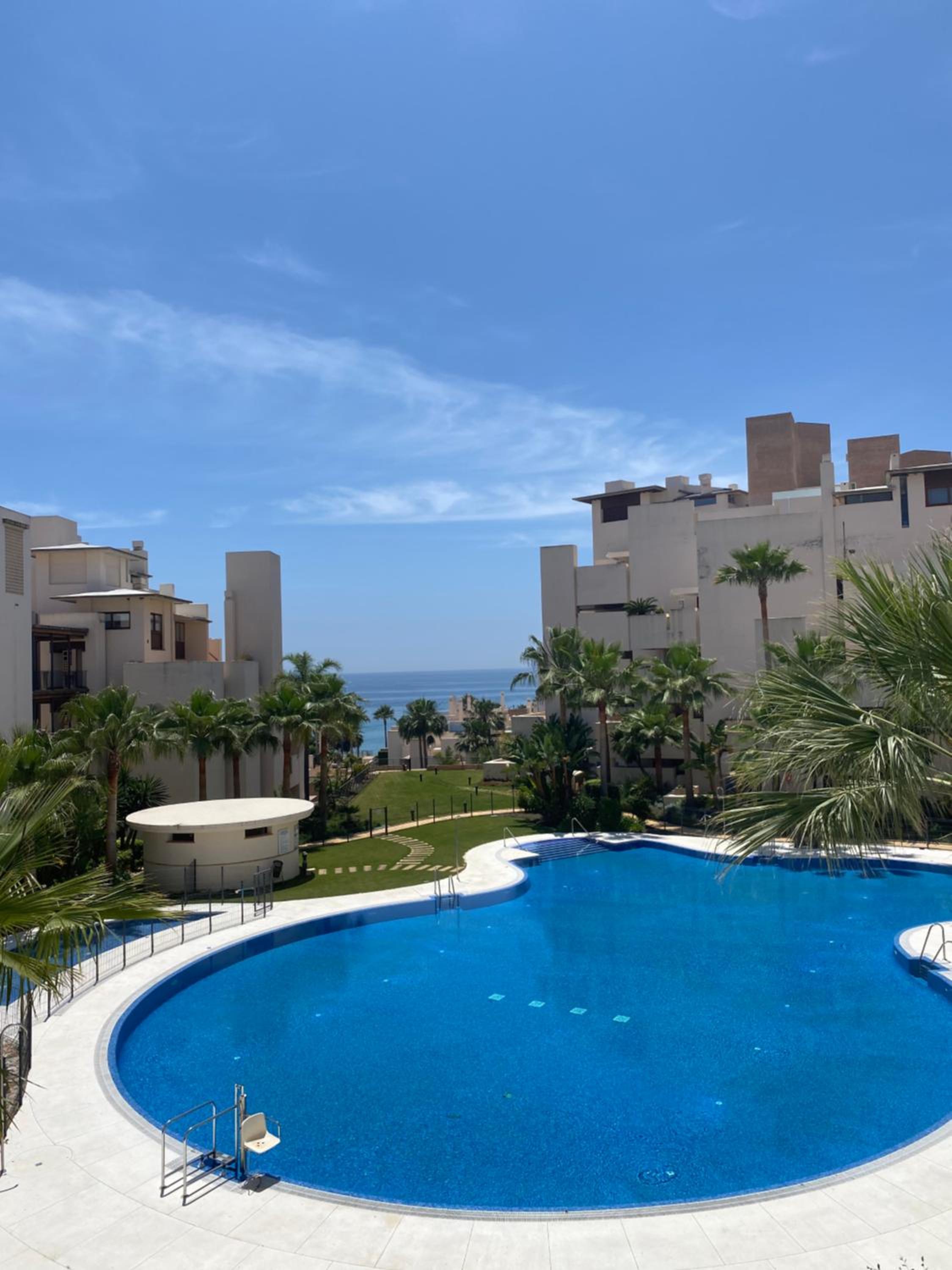 Apartamento en primera linea en Estepona