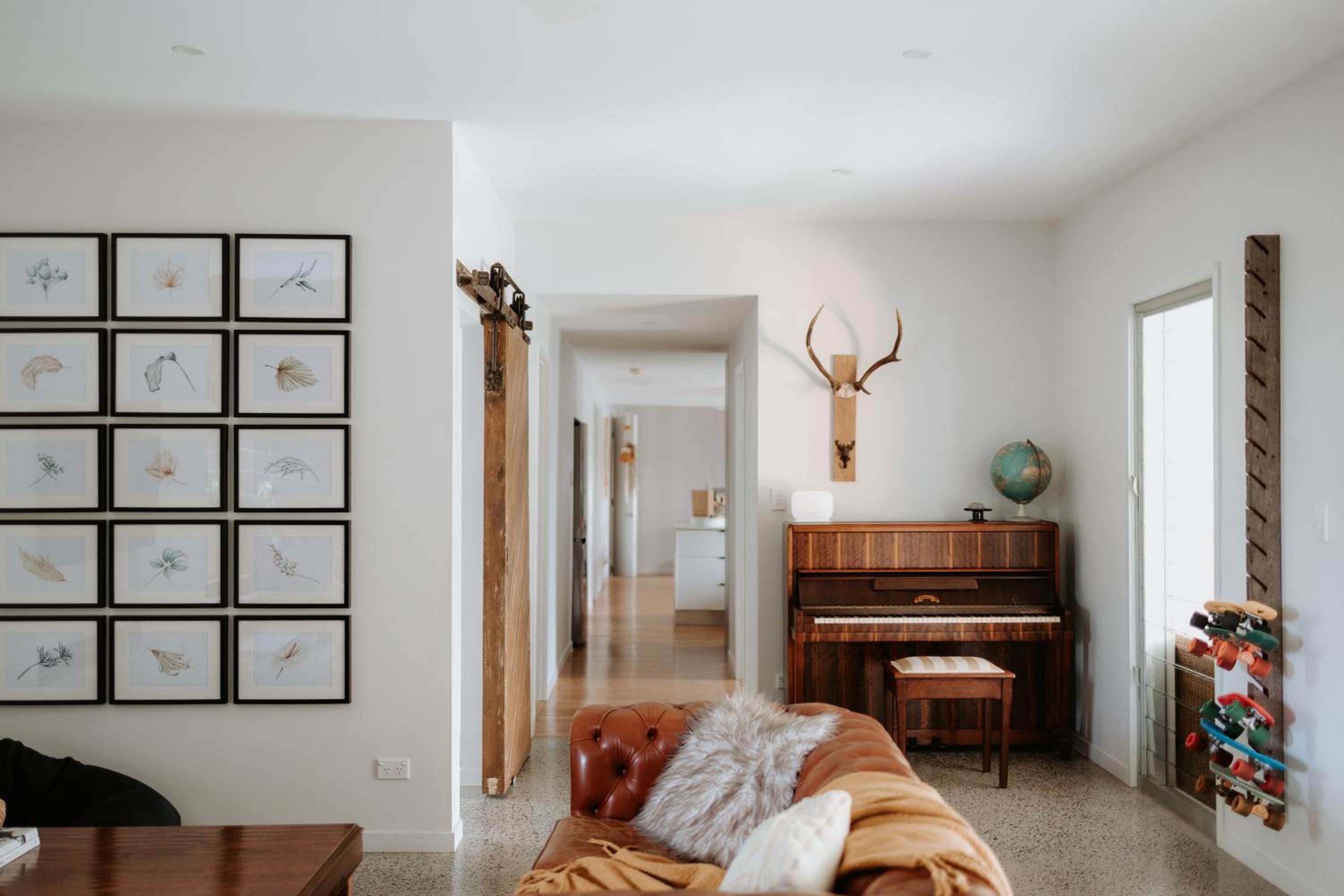 Gorgeous 5 bedroom beach house. Dog/Kid Friendly.