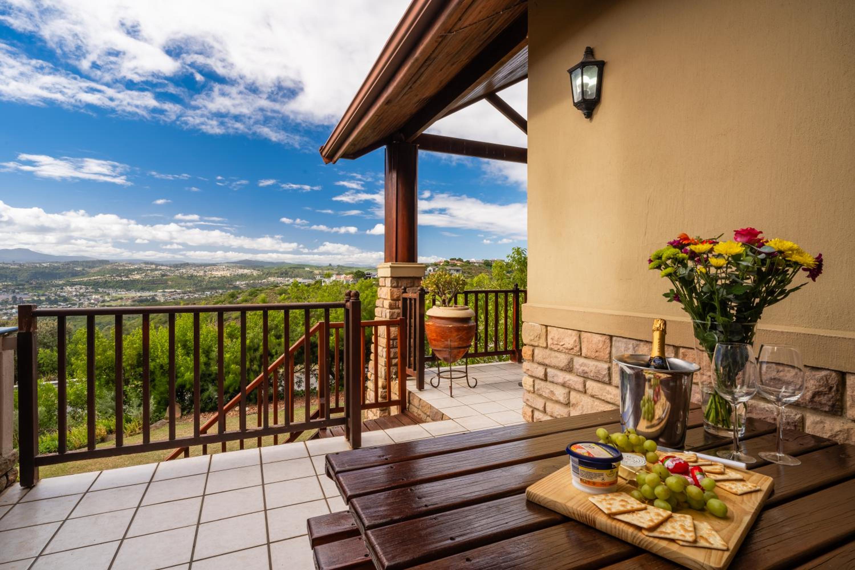 Luxury , space and views - Pezula Villa 13 view 3