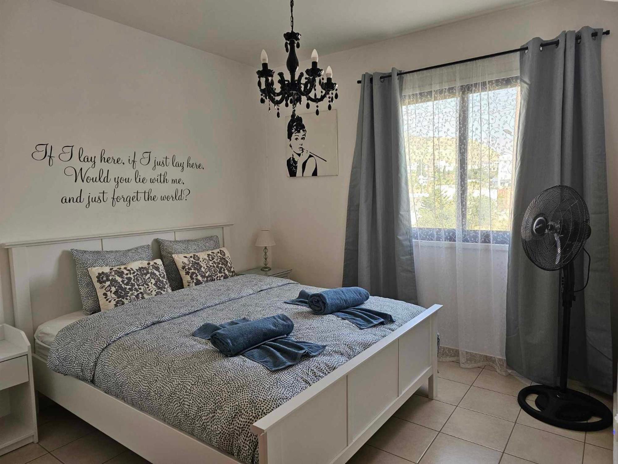 Mediterranean Sunrise Apartments A1